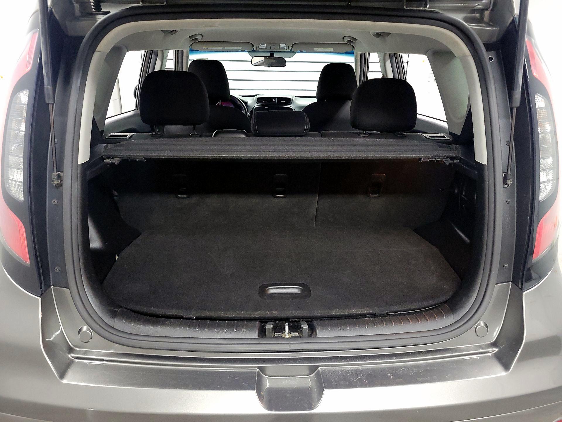 Thumbnail: 2019 Kia Soul - 19