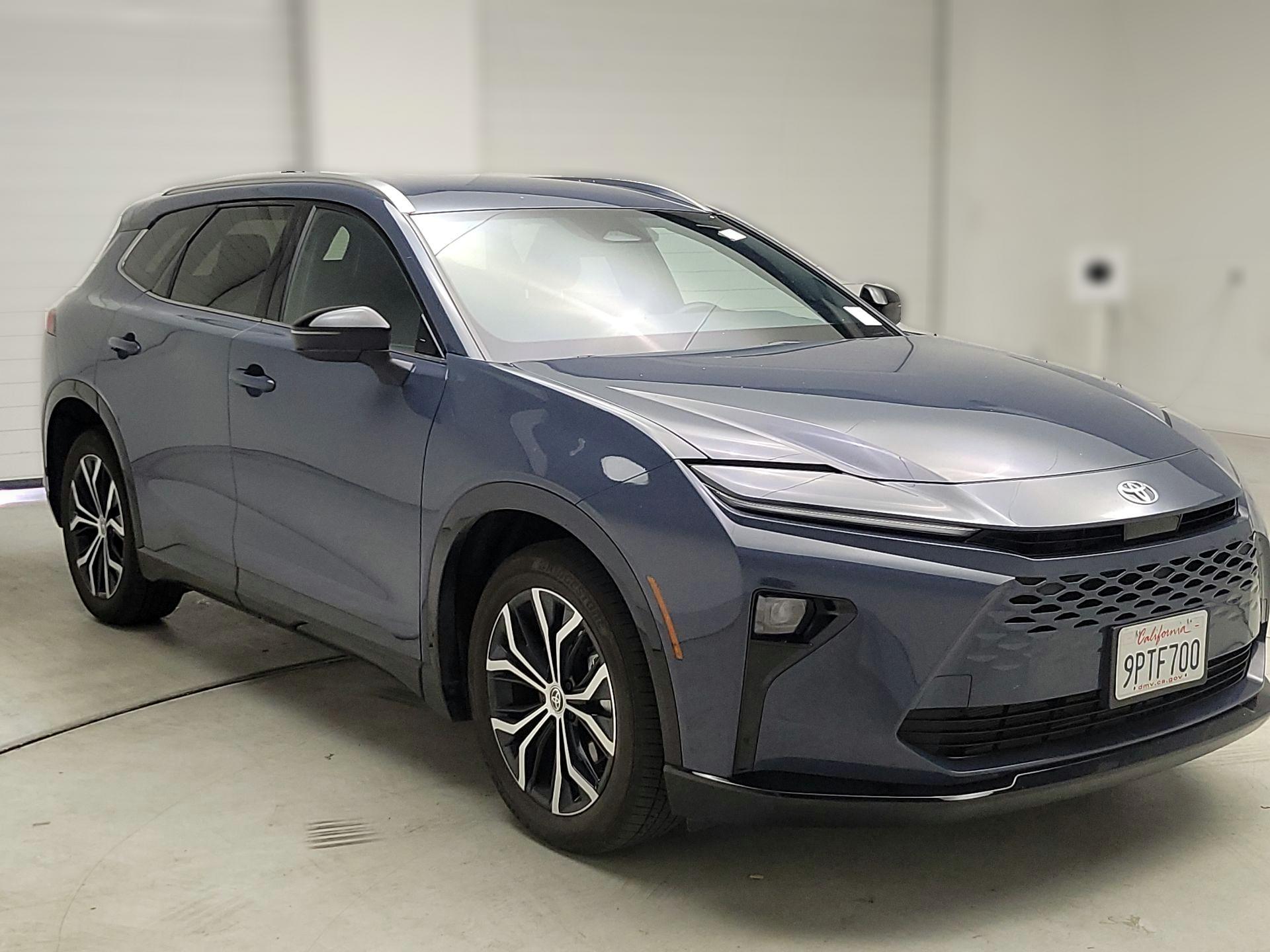 Thumbnail: 2025 Toyota Crown Signia - 1