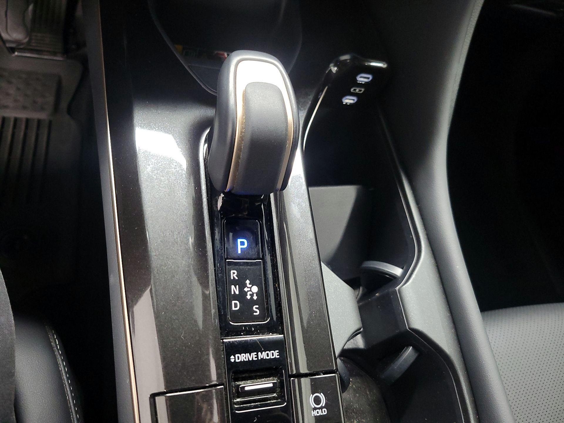 Thumbnail: 2025 Toyota Crown Signia - 14