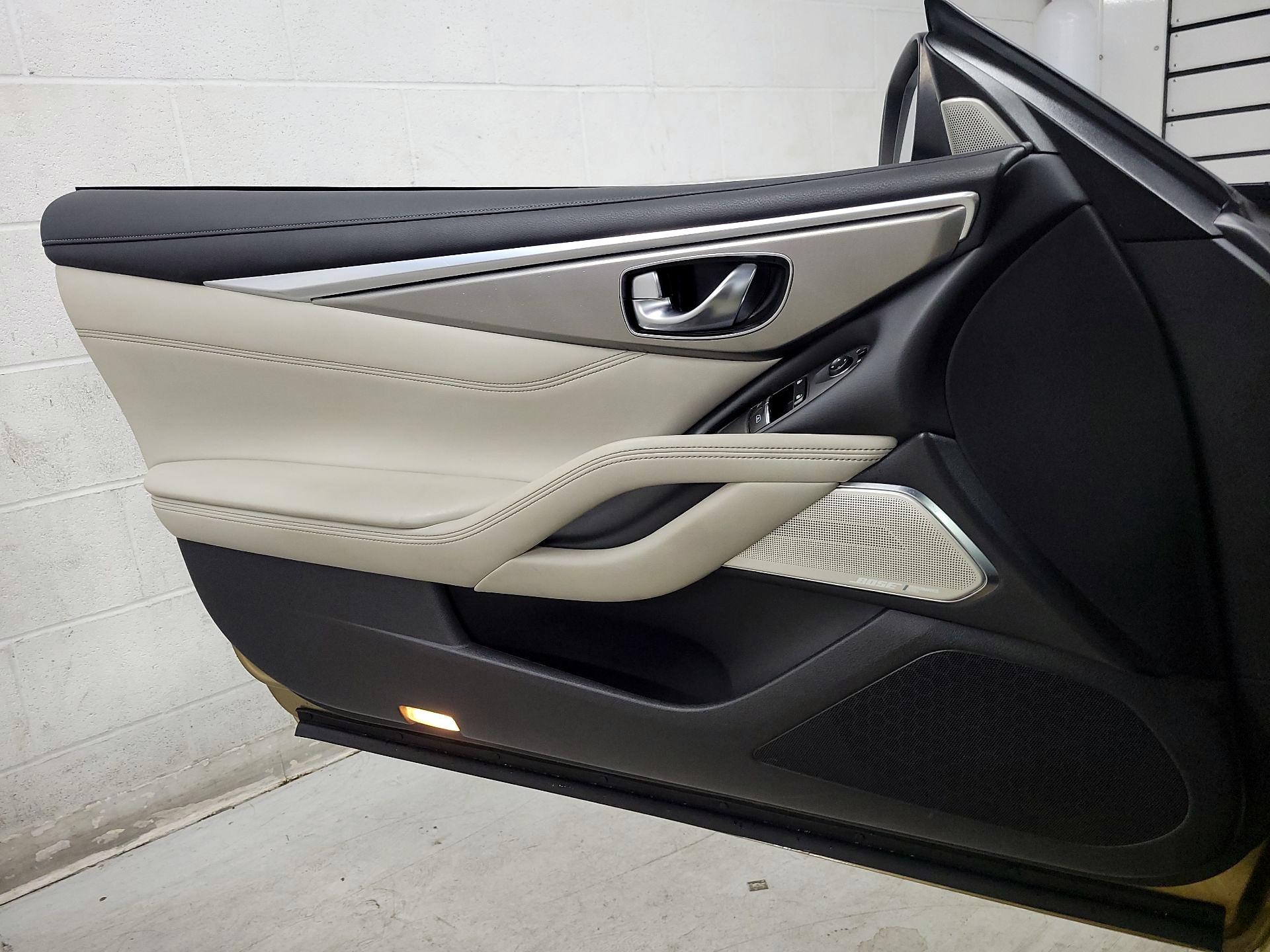 Thumbnail: 2018 INFINITI Q60 - 10