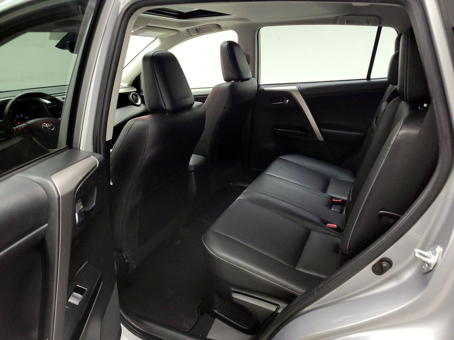 Thumbnail: 2017 Toyota RAV4 - 19