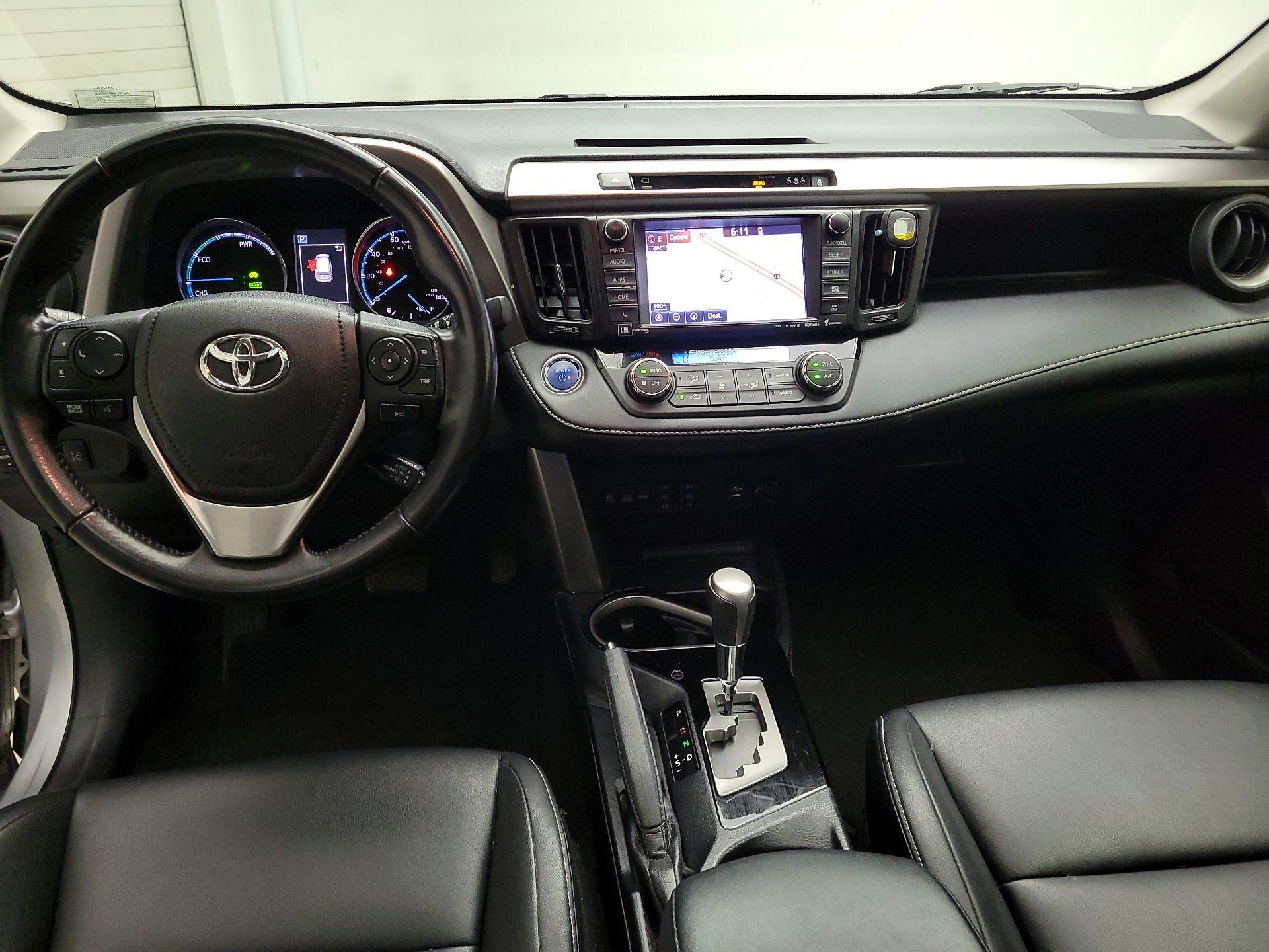 Thumbnail: 2017 Toyota RAV4 - 8