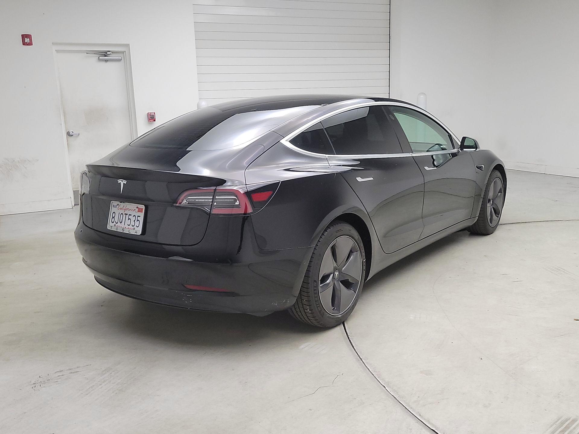 Thumbnail: 2019 Tesla Model 3 - 5