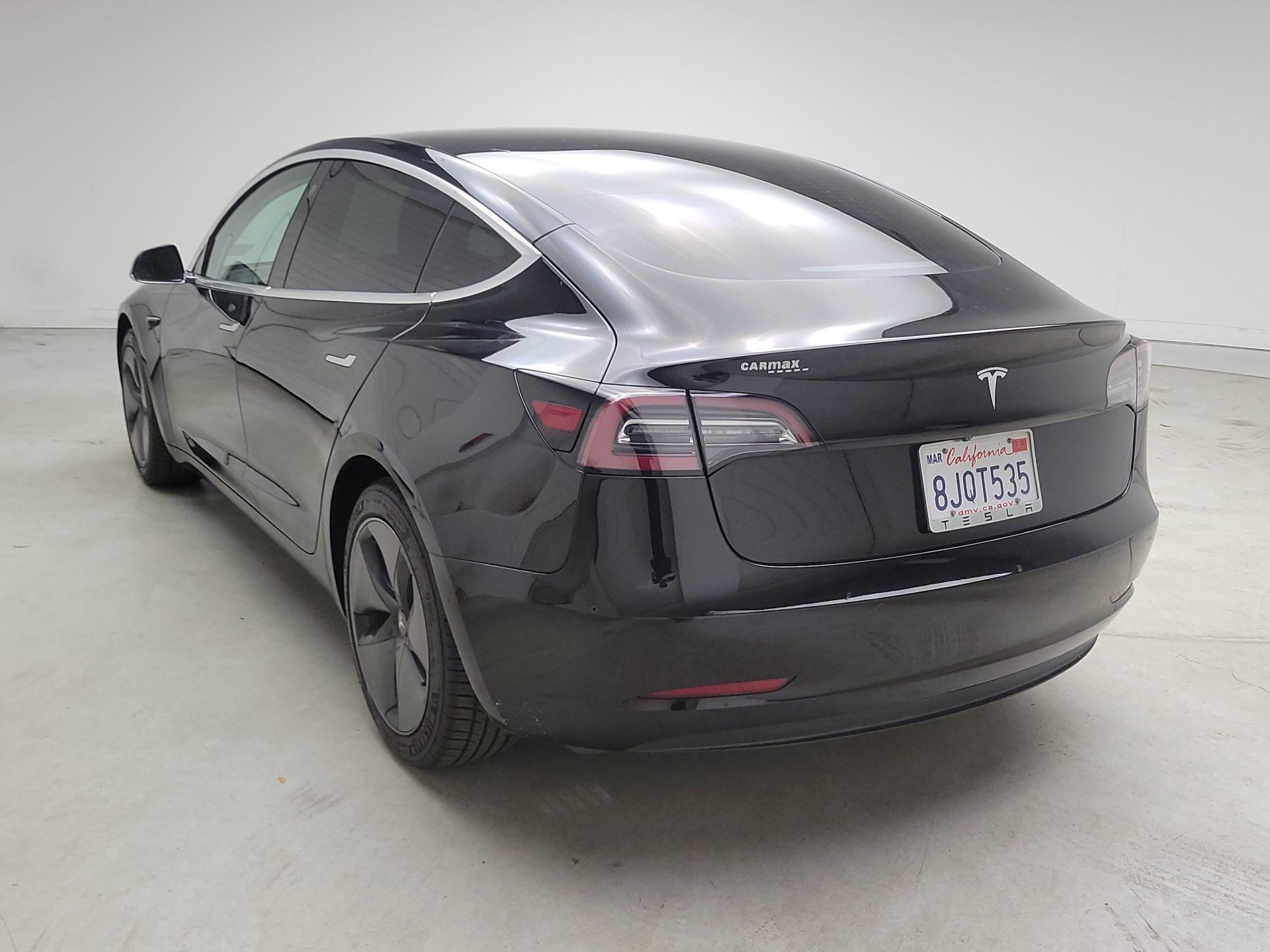 Thumbnail: 2019 Tesla Model 3 - 7
