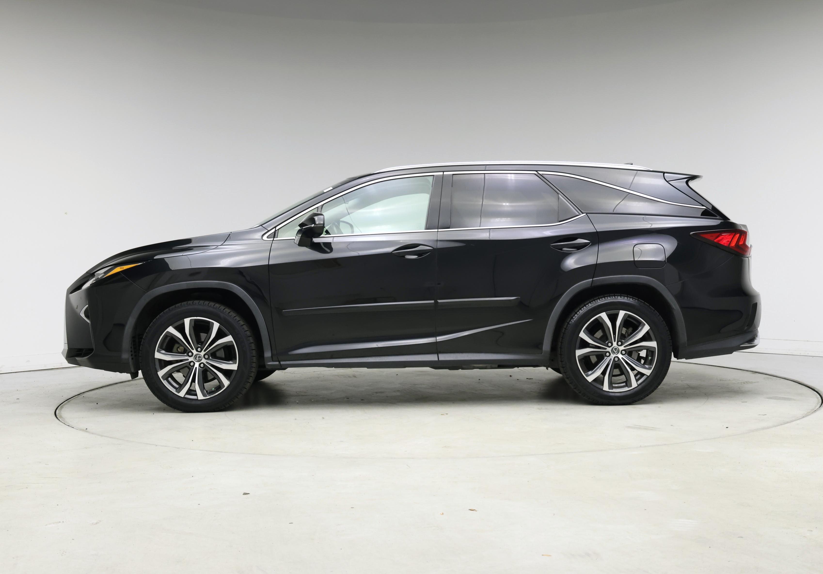 Thumbnail: 2018 Lexus RX - 3