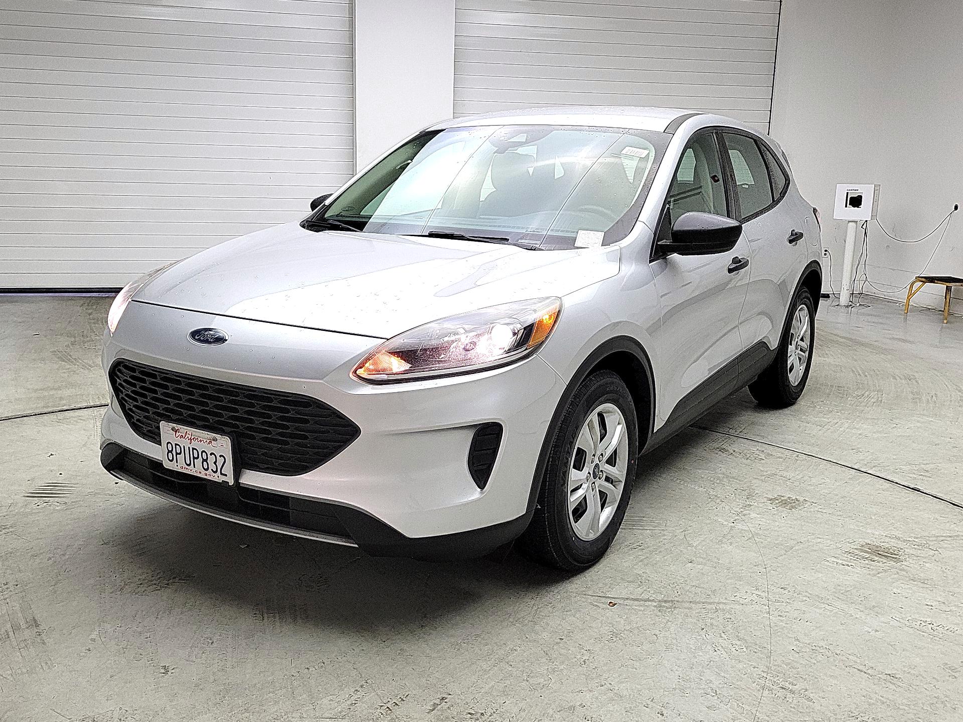 Thumbnail: 2020 Ford Escape - 3