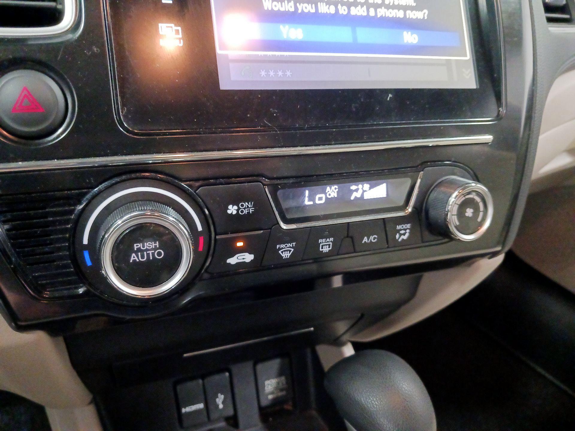 Thumbnail: 2014 Honda Civic - 14