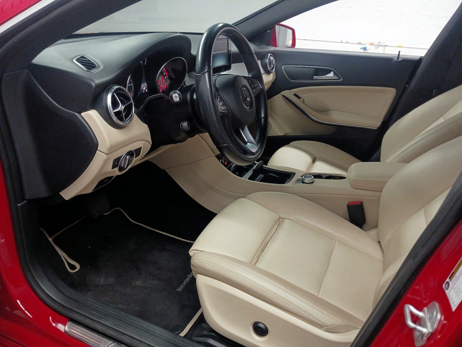 Thumbnail: 2016 Mercedes-Benz CLA - 9