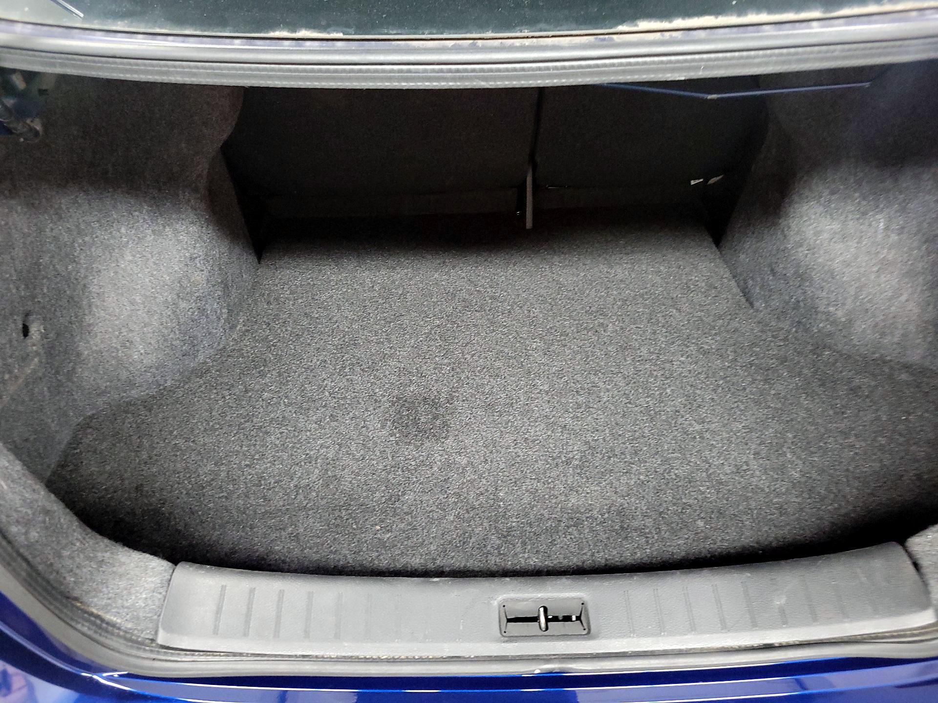 Thumbnail: 2019 Nissan Sentra - 19