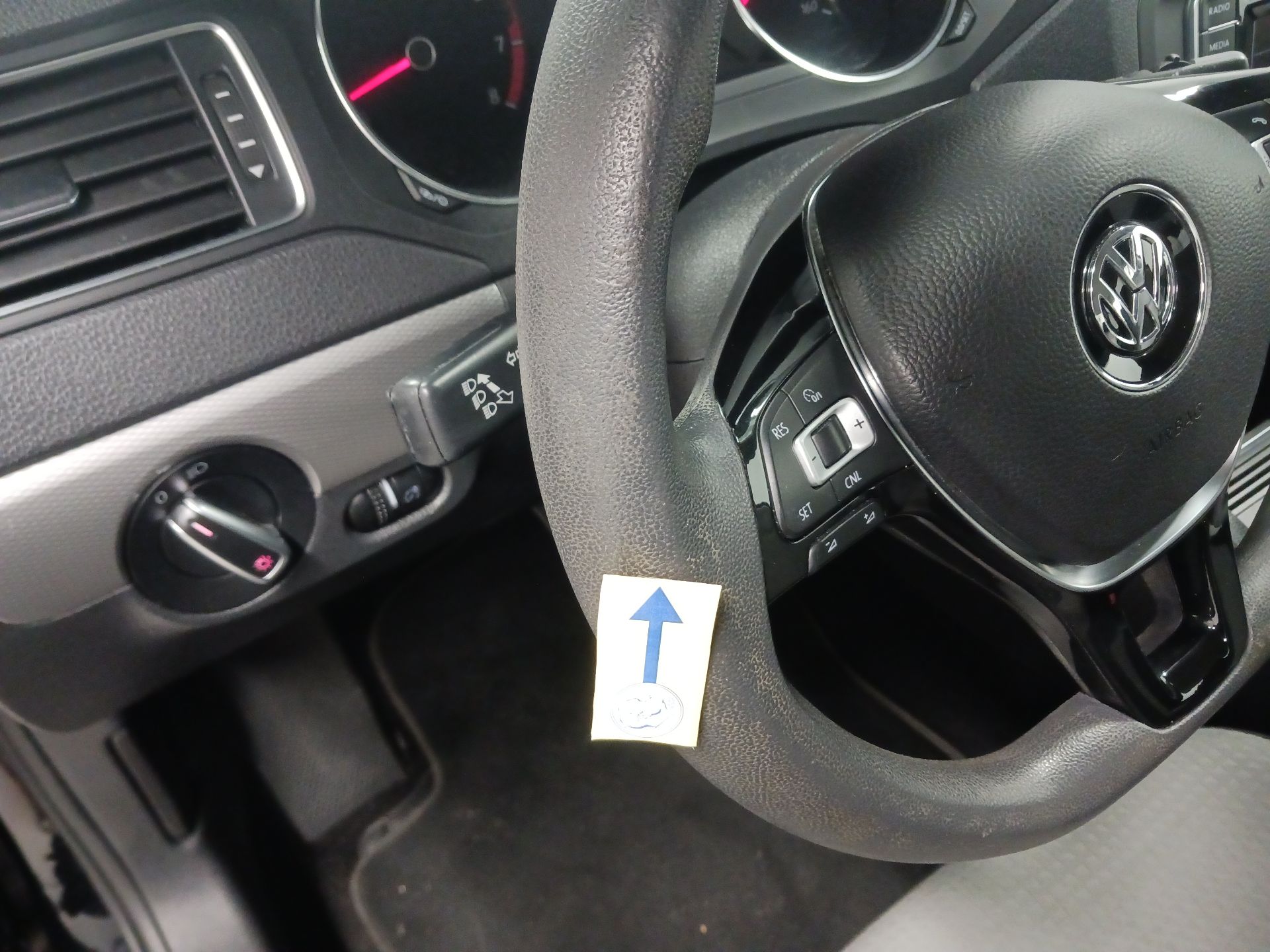 Thumbnail: 2017 Volkswagen Jetta - 18