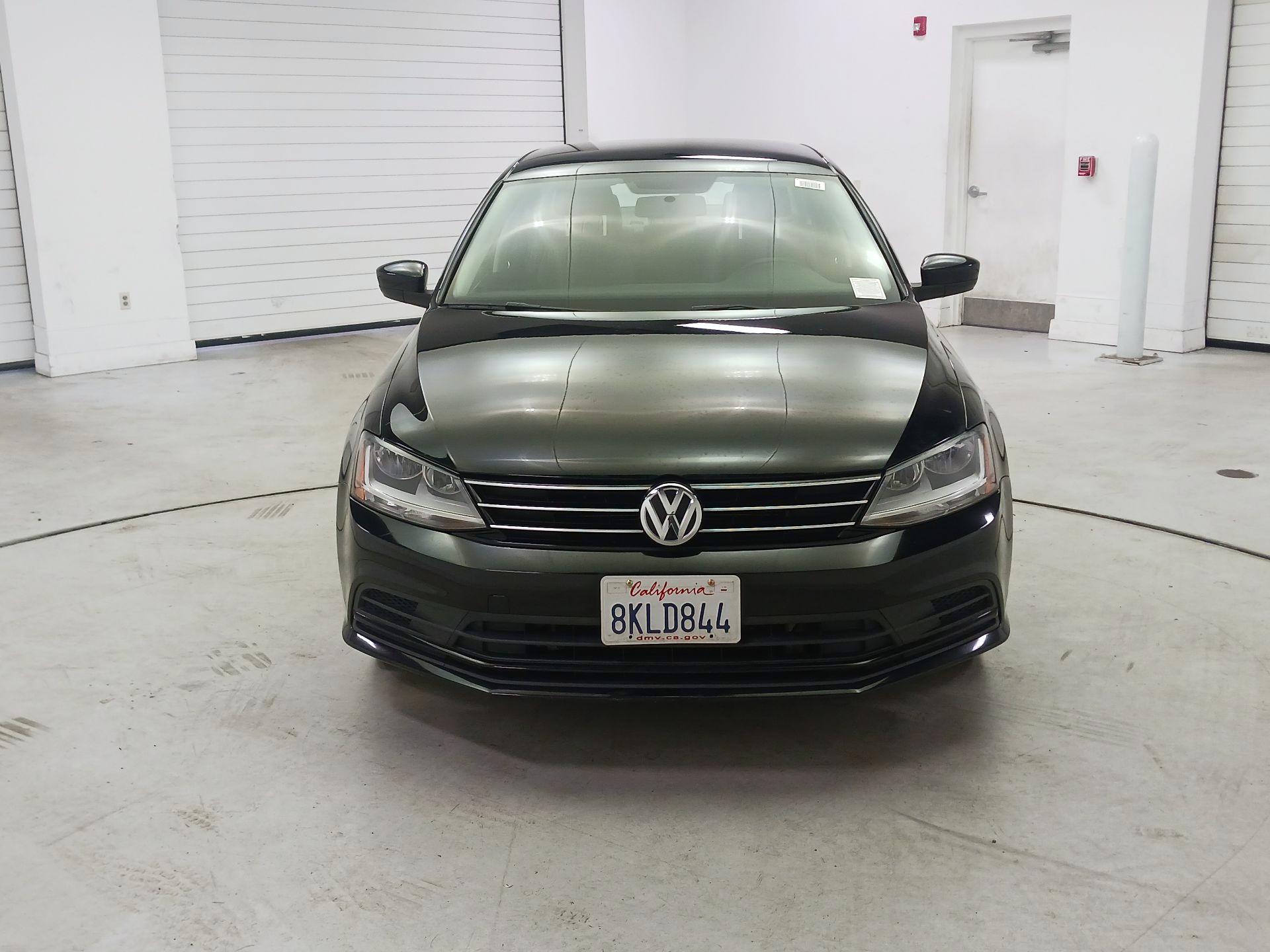 Thumbnail: 2017 Volkswagen Jetta - 2