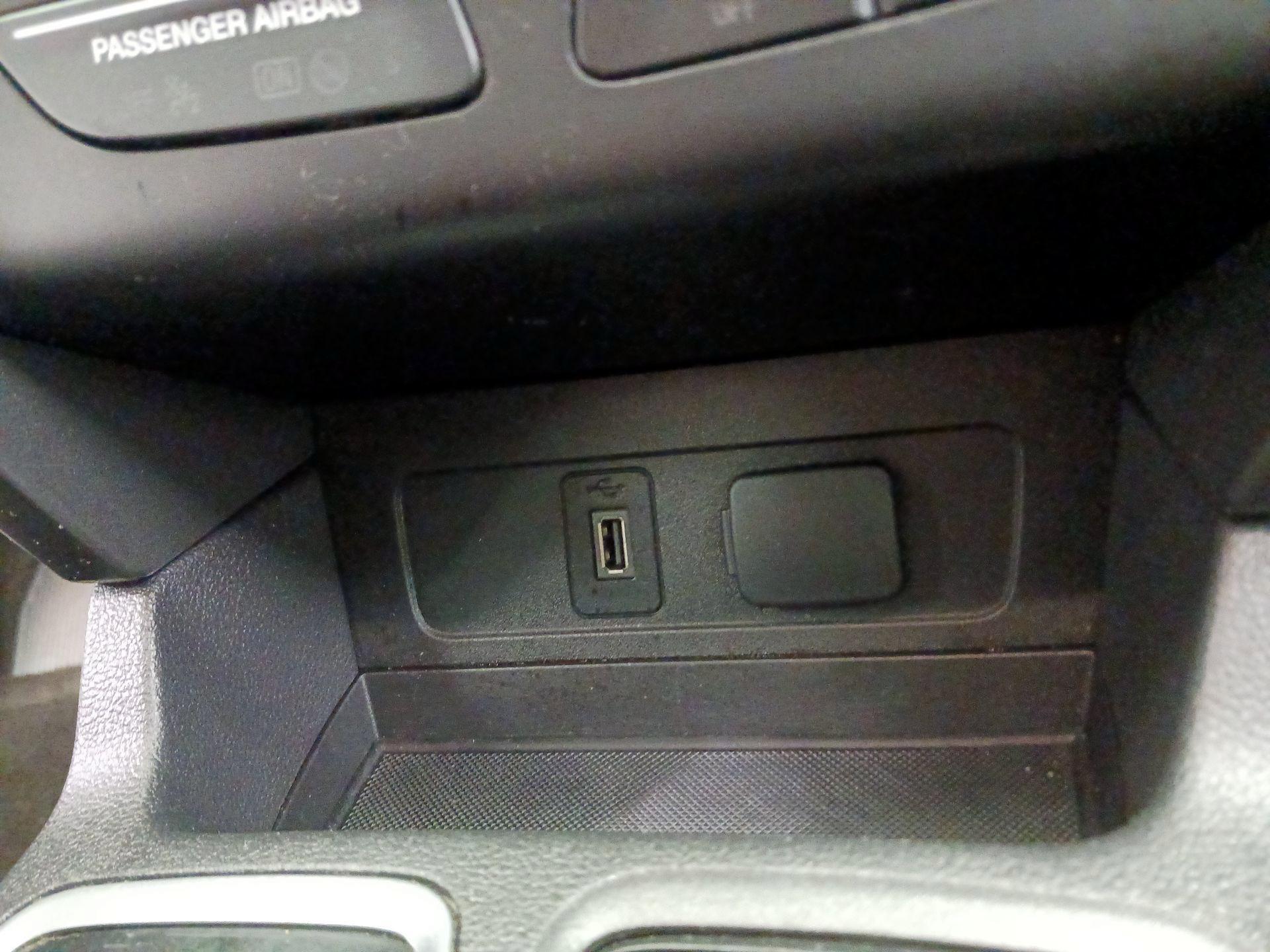 Thumbnail: 2018 Ford Escape - 16