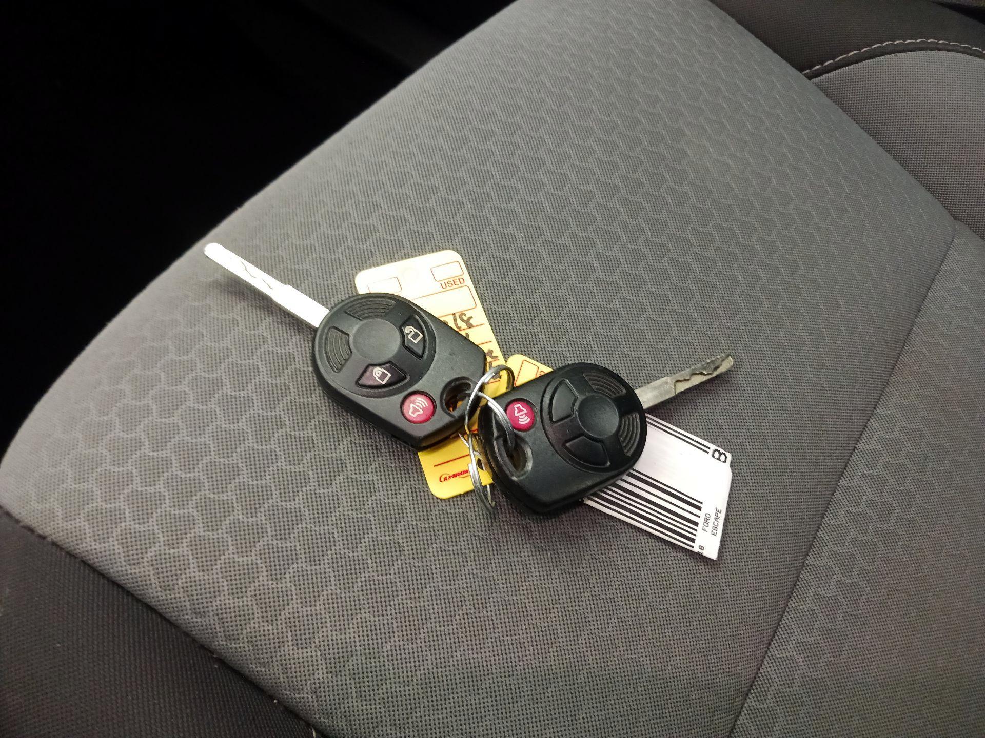 Thumbnail: 2018 Ford Escape - 20