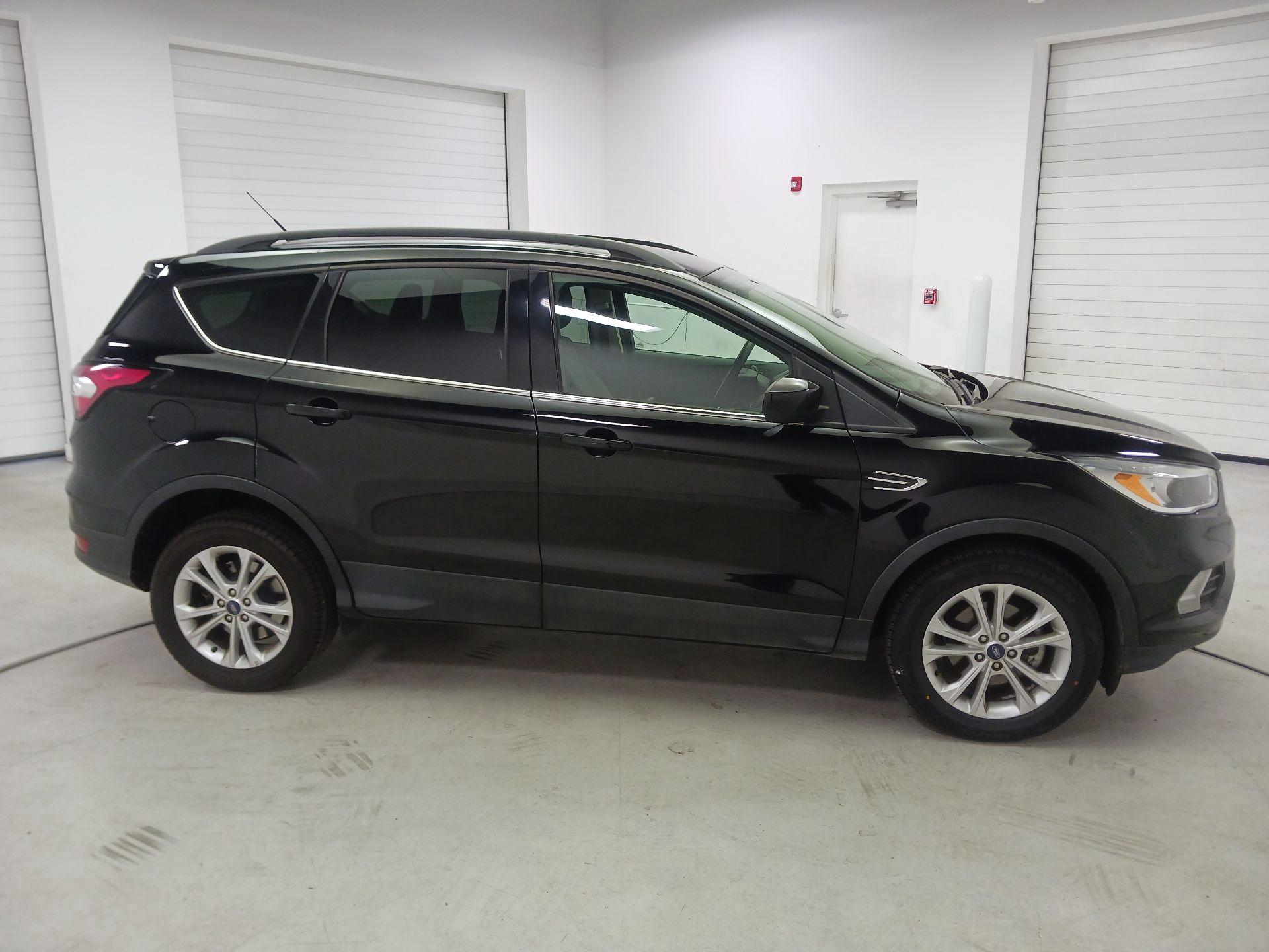 Thumbnail: 2018 Ford Escape - 4