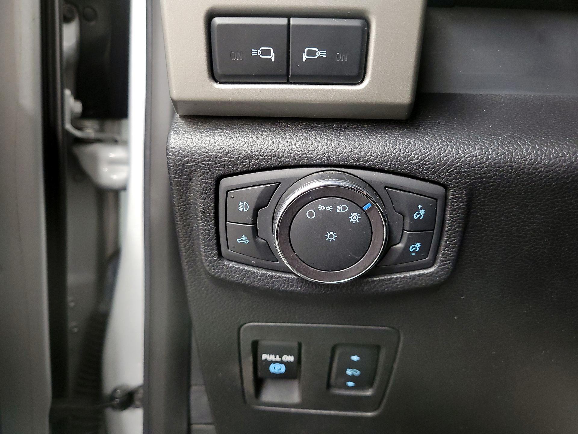 Thumbnail: 2018 Ford F-150 - 11