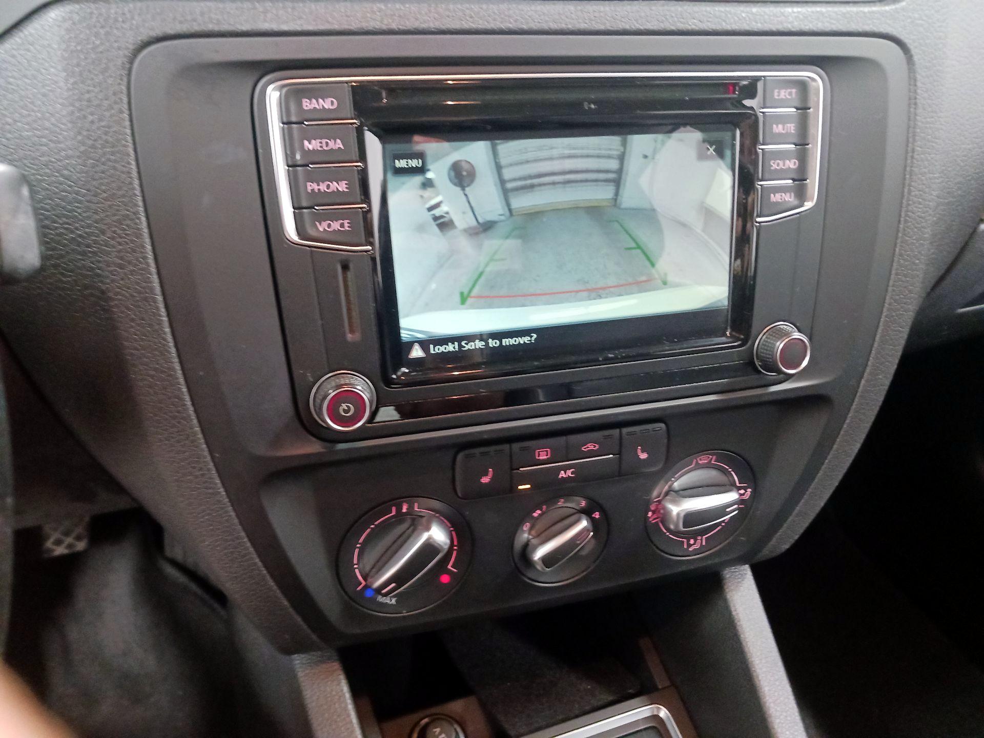 Thumbnail: 2017 Volkswagen Jetta - 13