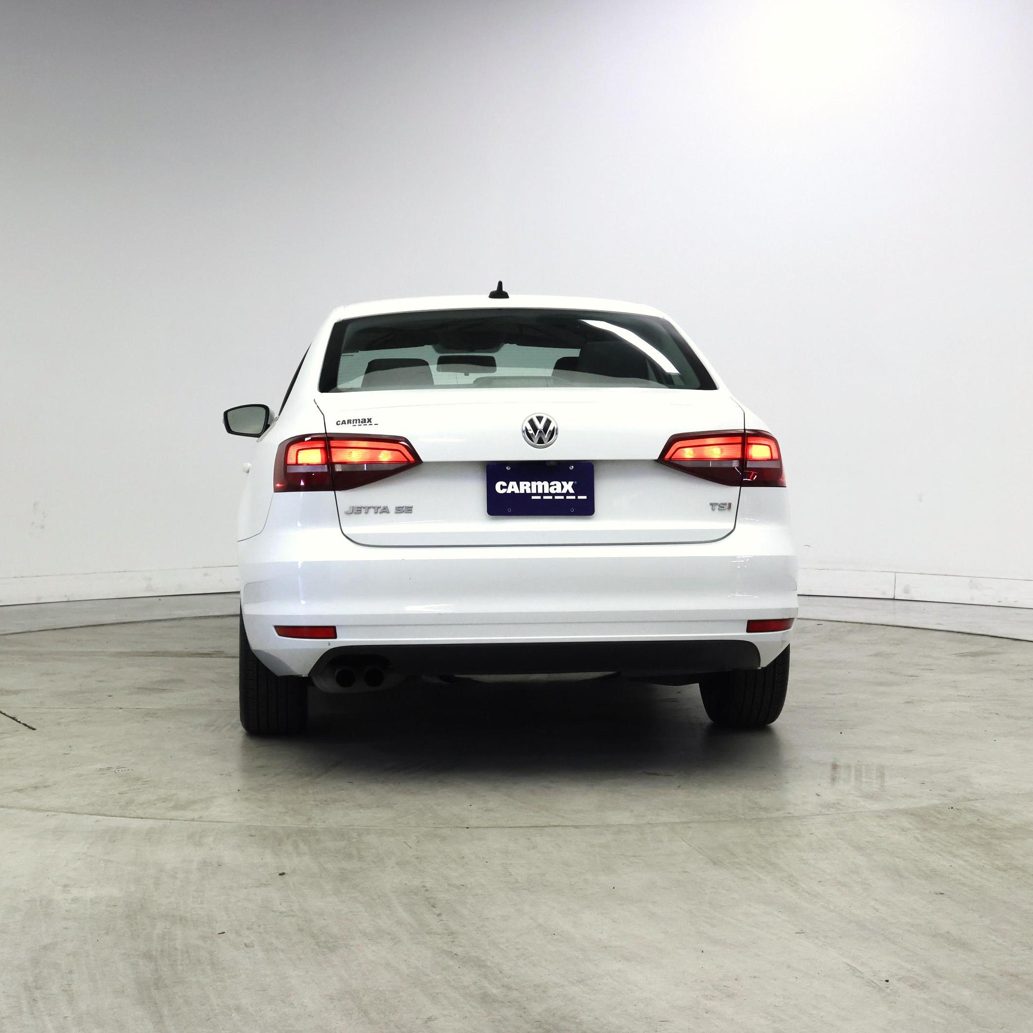 Thumbnail: 2017 Volkswagen Jetta - 6