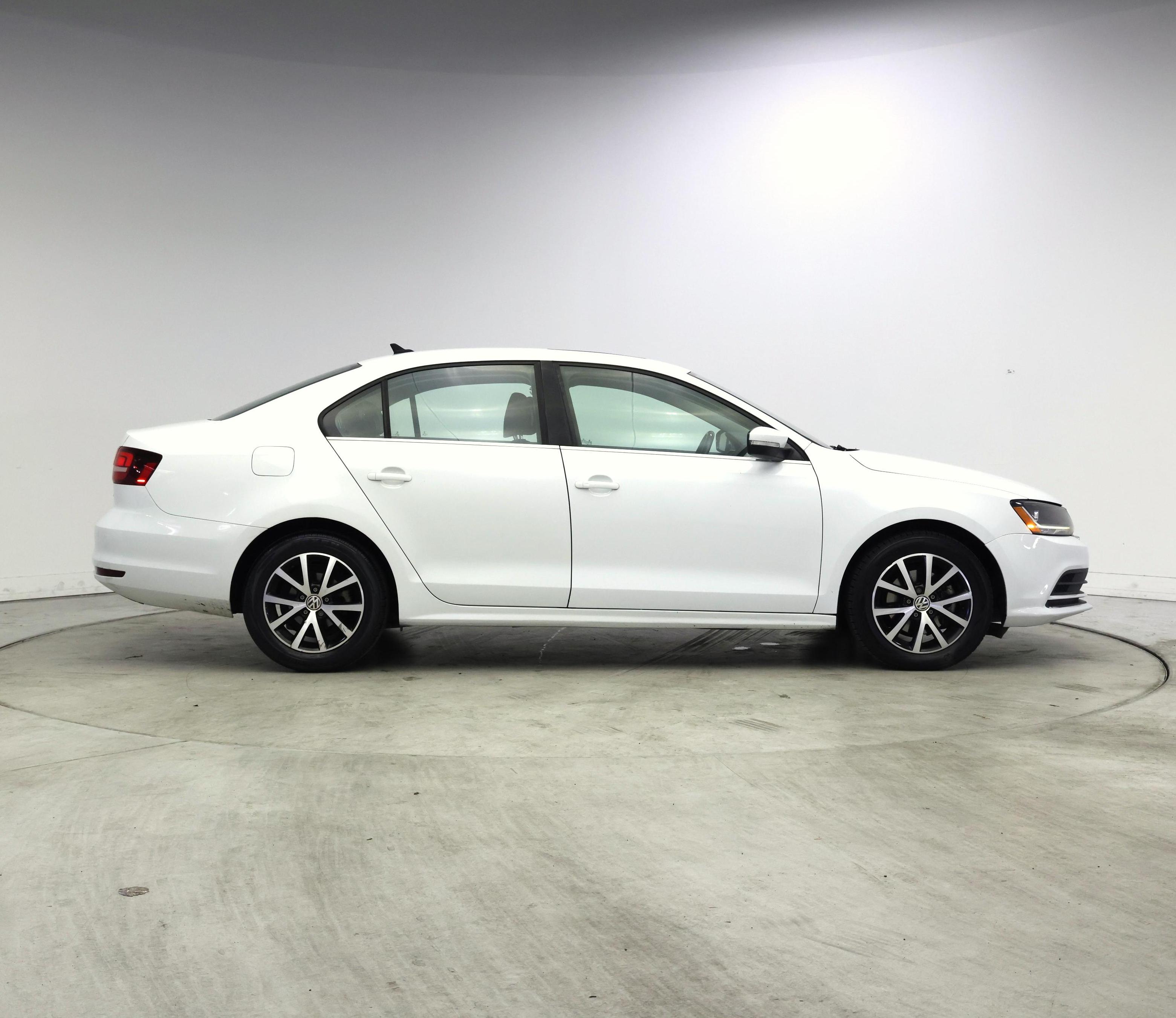 Thumbnail: 2017 Volkswagen Jetta - 7