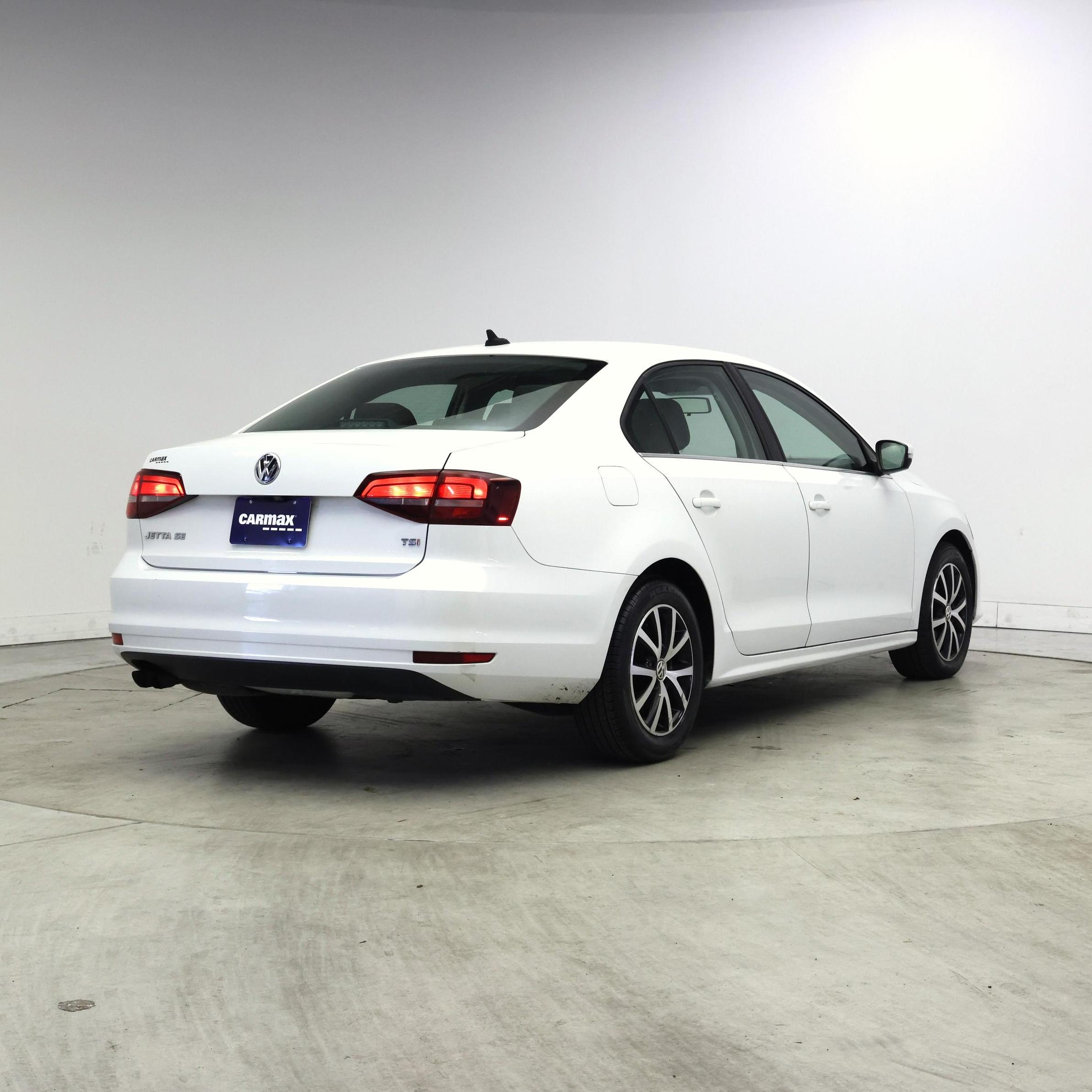 Thumbnail: 2017 Volkswagen Jetta - 8