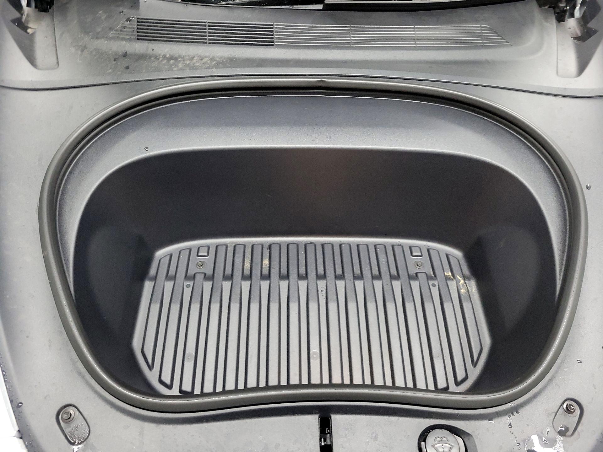 Thumbnail: 2025 Tesla Model 3 - 17