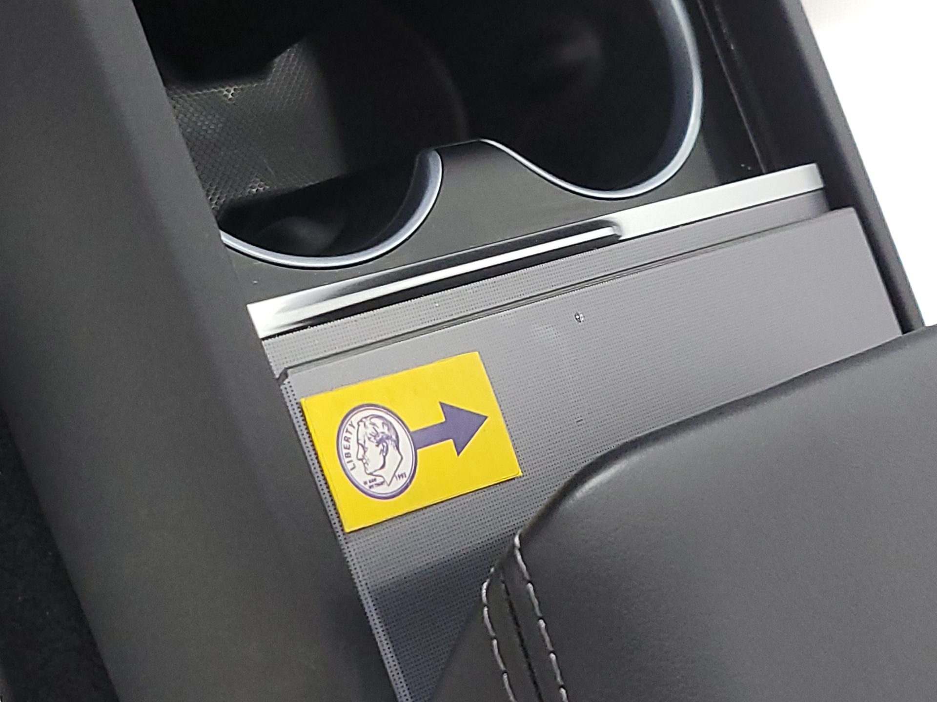 Thumbnail: 2025 Tesla Model 3 - 20