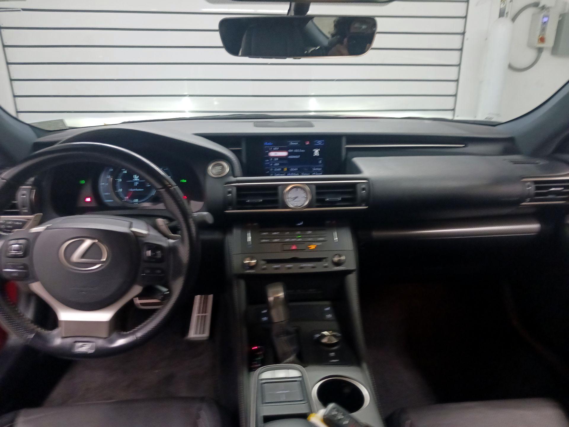 Thumbnail: 2016 Lexus RC - 8