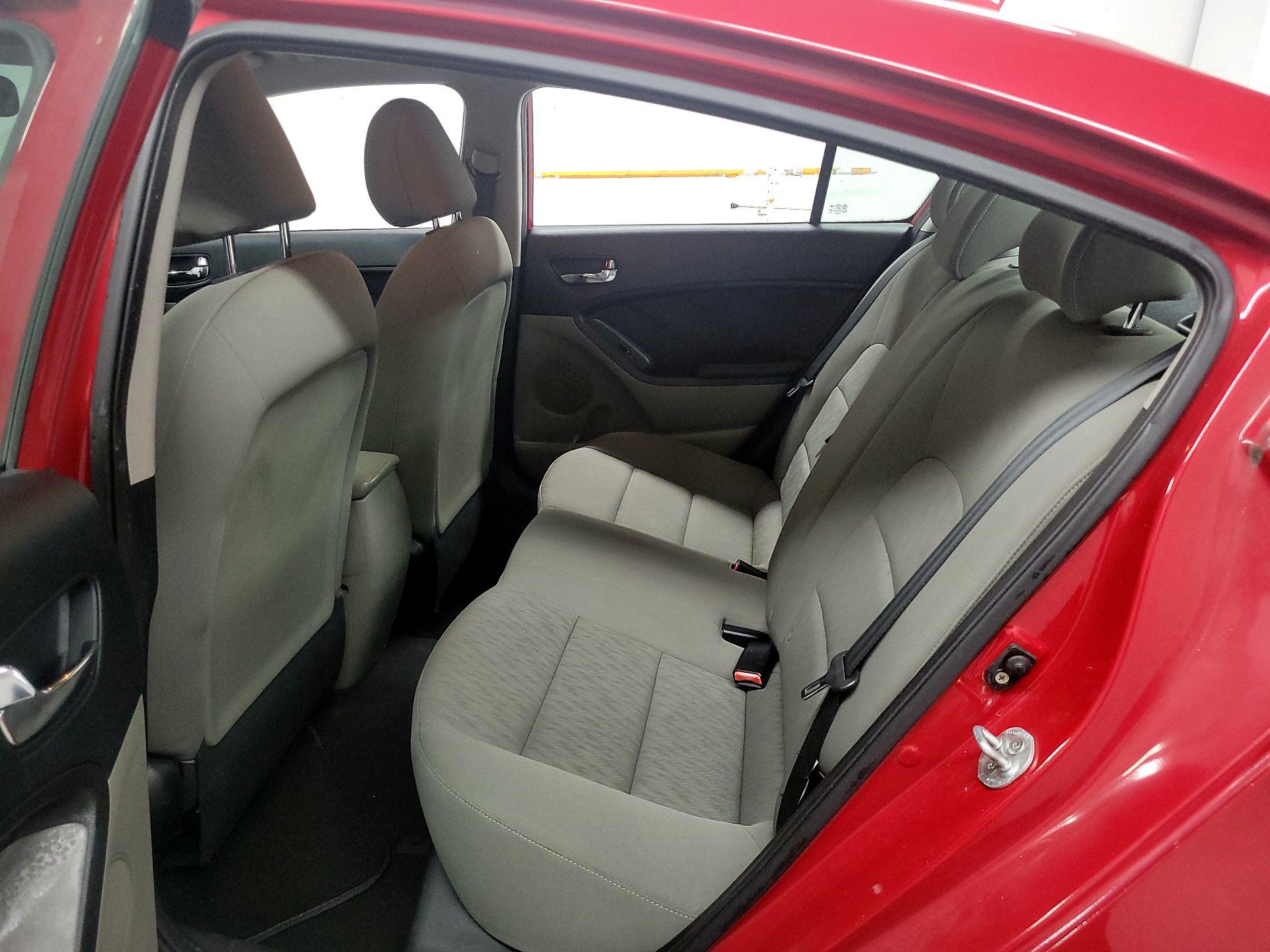 Thumbnail: 2014 Kia Forte - 18