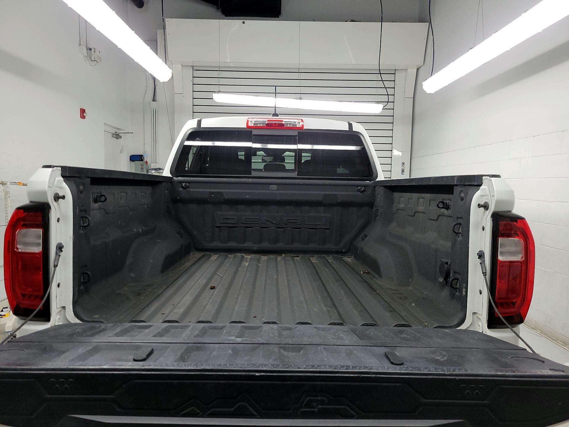 Thumbnail: 2023 GMC Canyon - 18