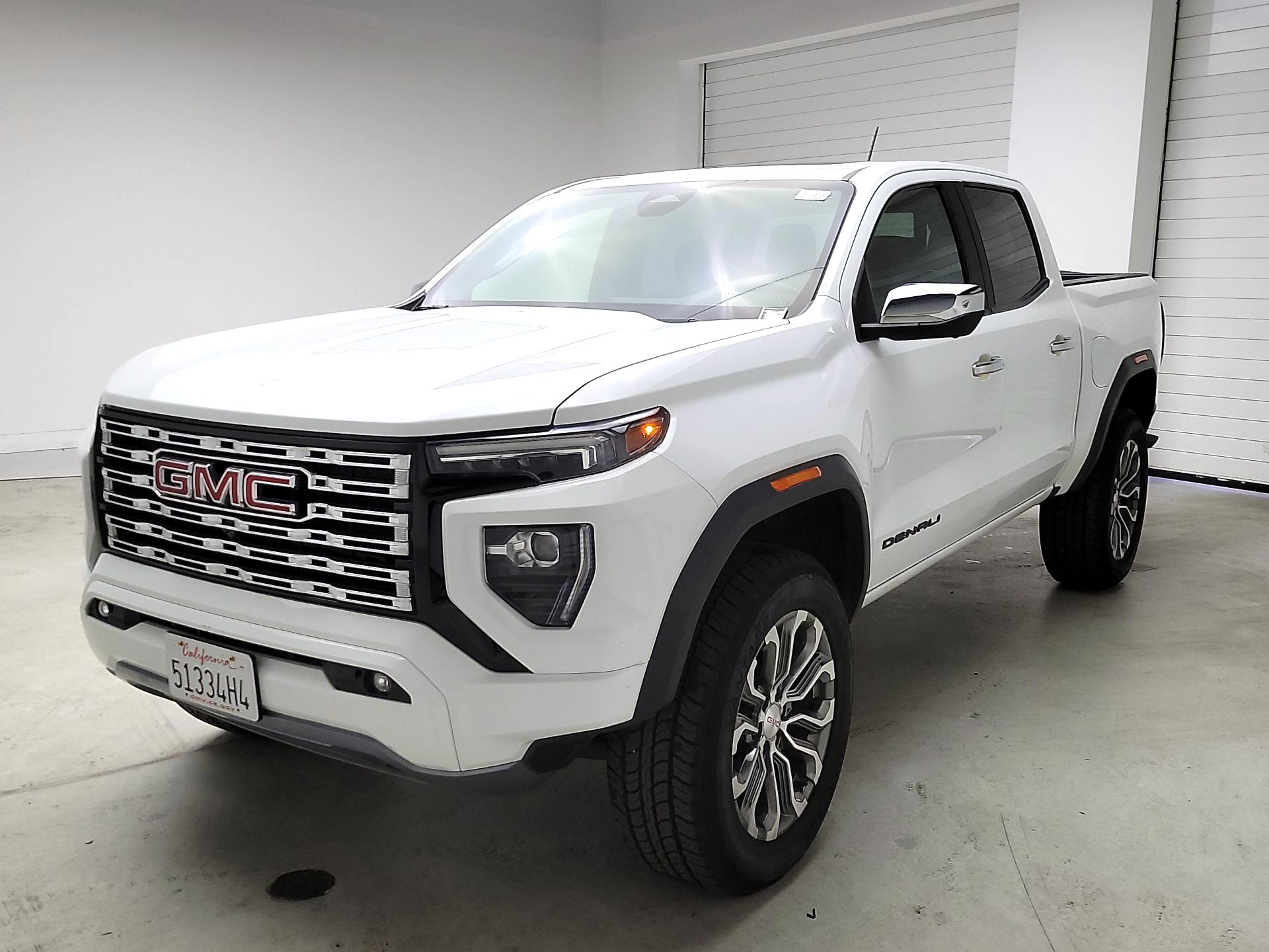 Thumbnail: 2023 GMC Canyon - 3