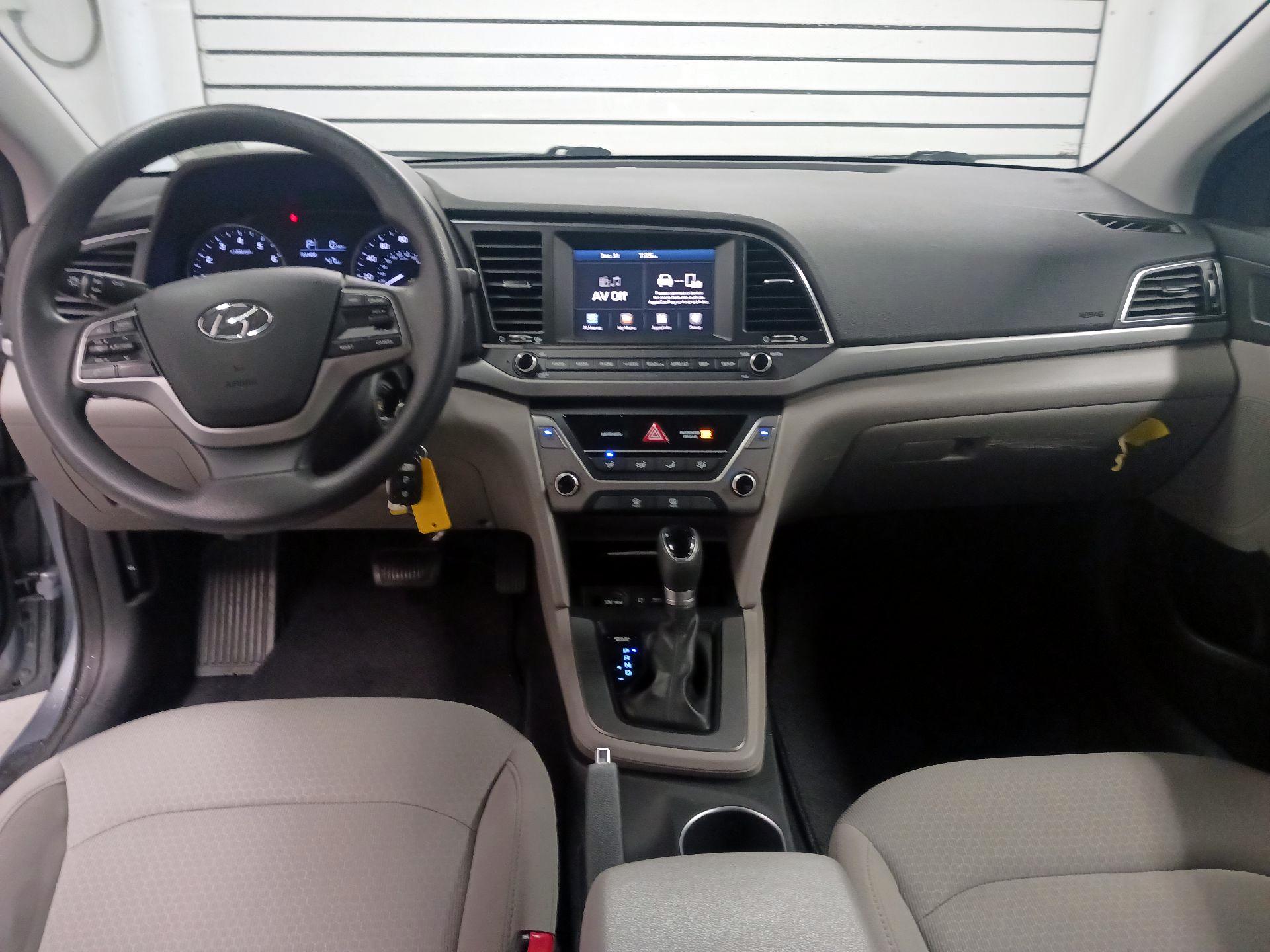 Thumbnail: 2017 Hyundai Elantra - 9