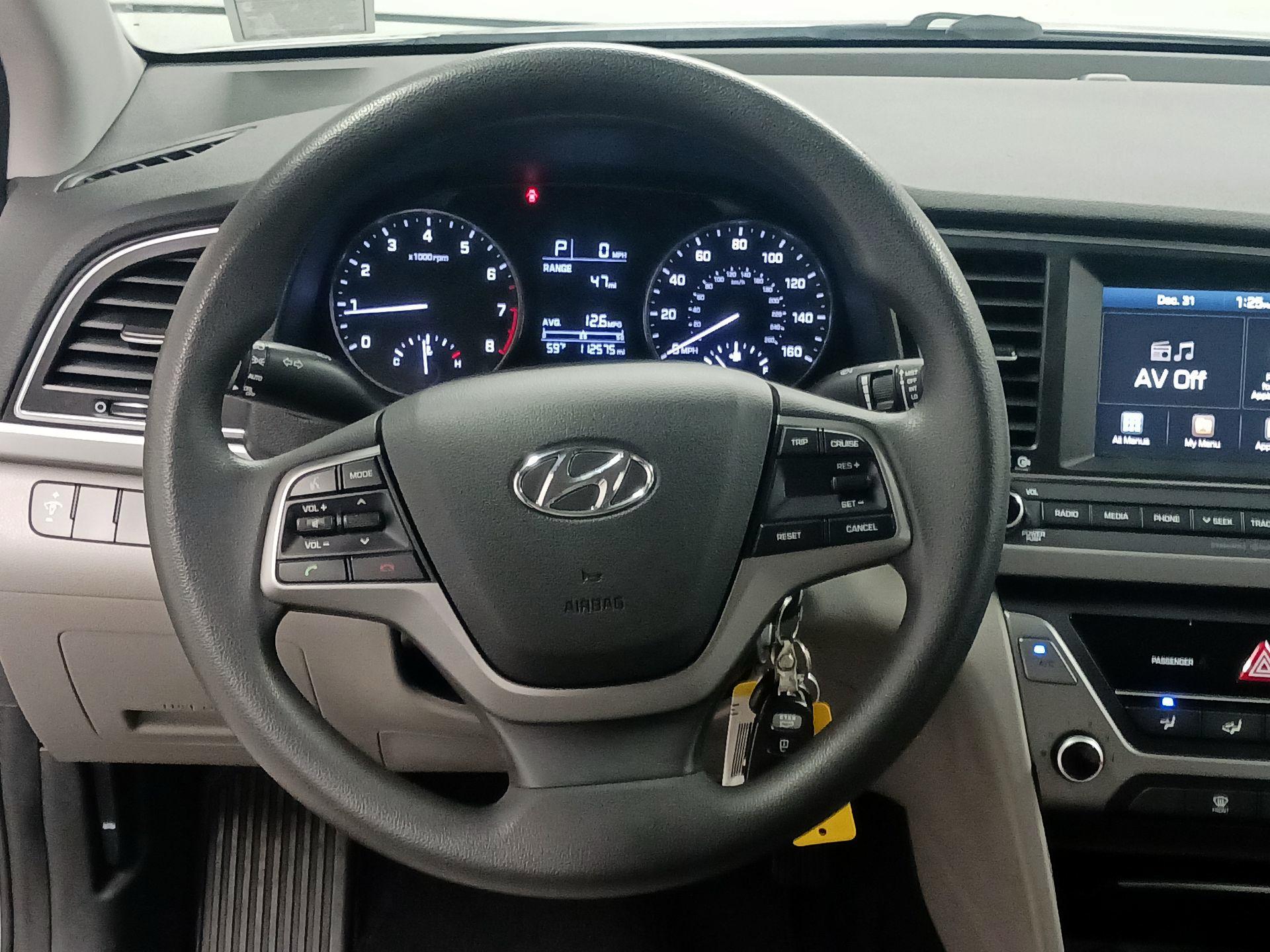 Thumbnail: 2017 Hyundai Elantra - 10