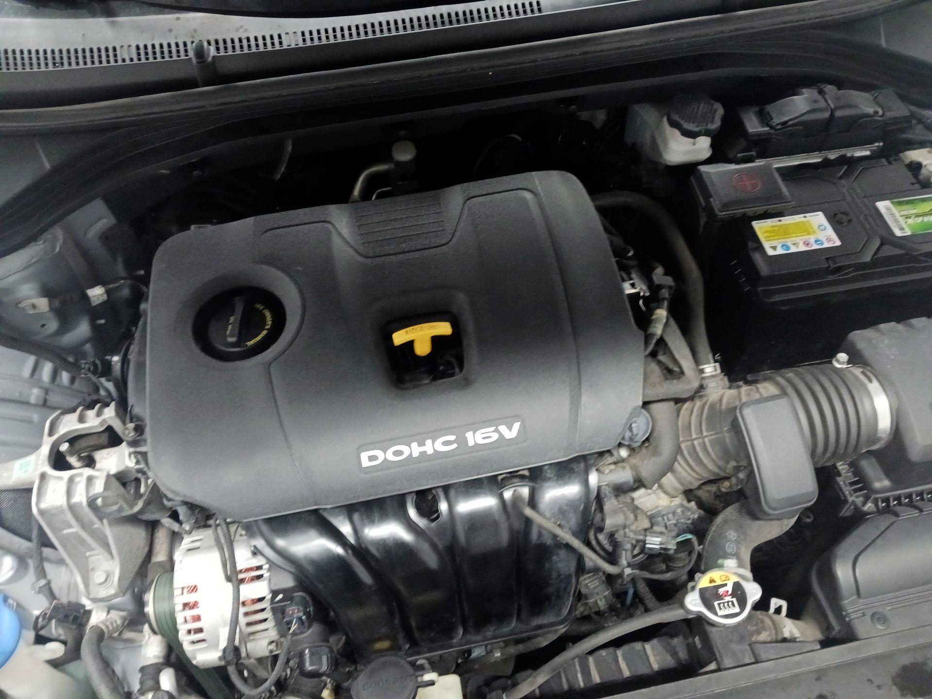 Thumbnail: 2017 Hyundai Elantra - 19