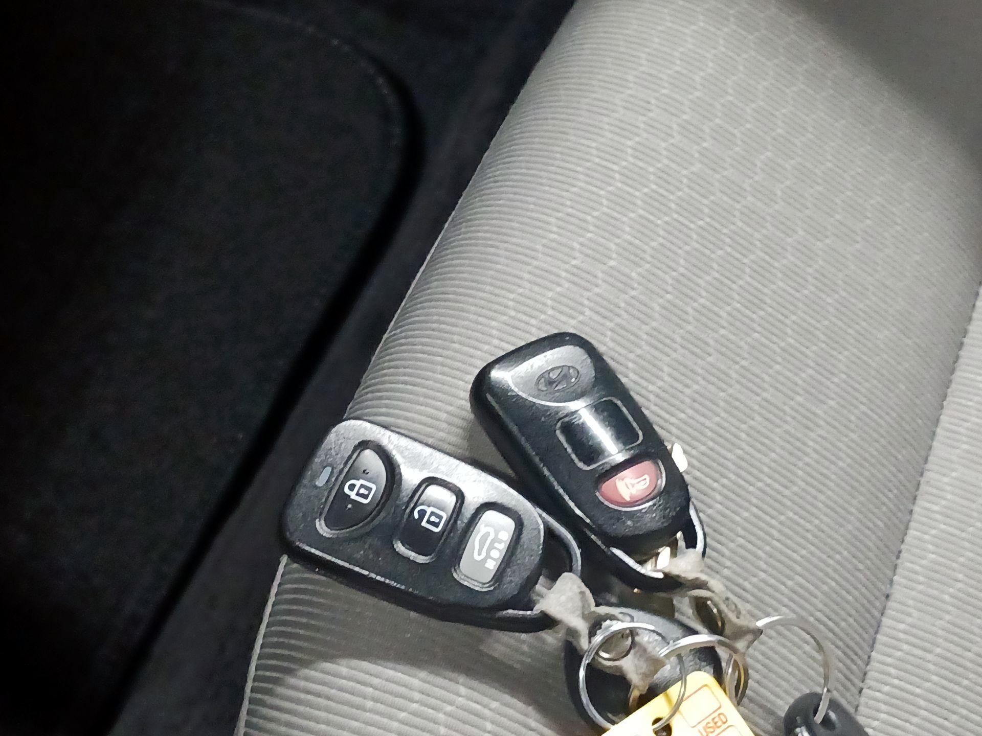 Thumbnail: 2017 Hyundai Elantra - 20