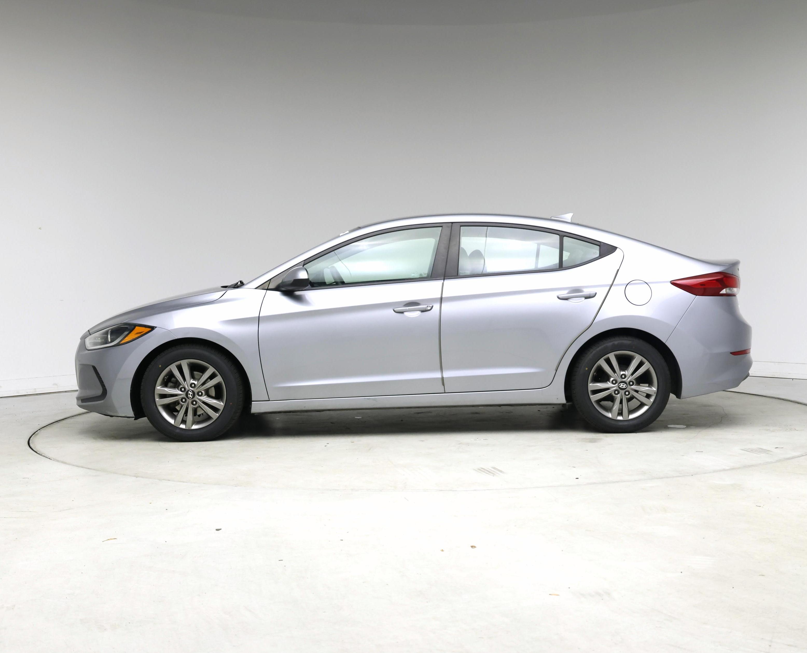 Thumbnail: 2017 Hyundai Elantra - 3