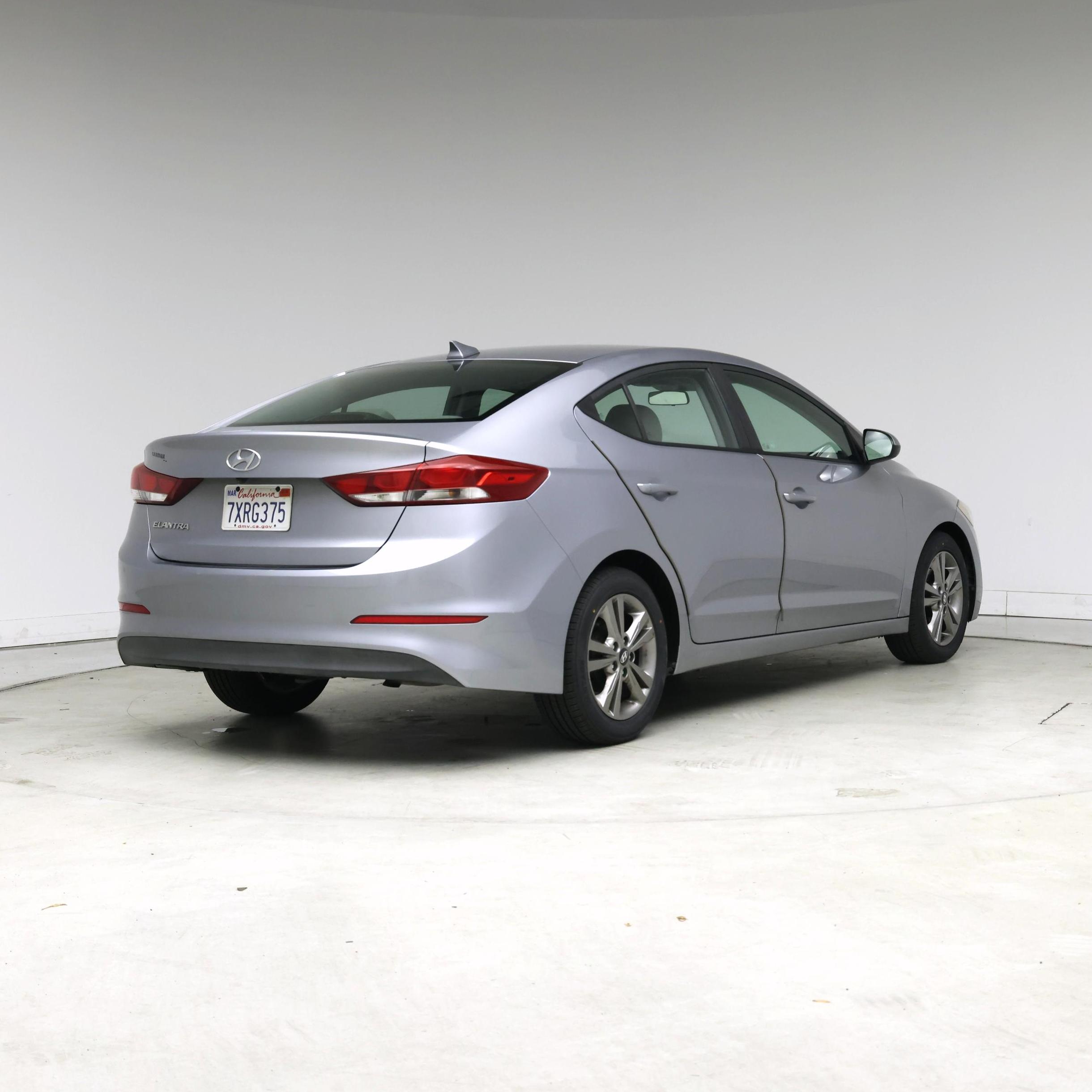 Thumbnail: 2017 Hyundai Elantra - 8