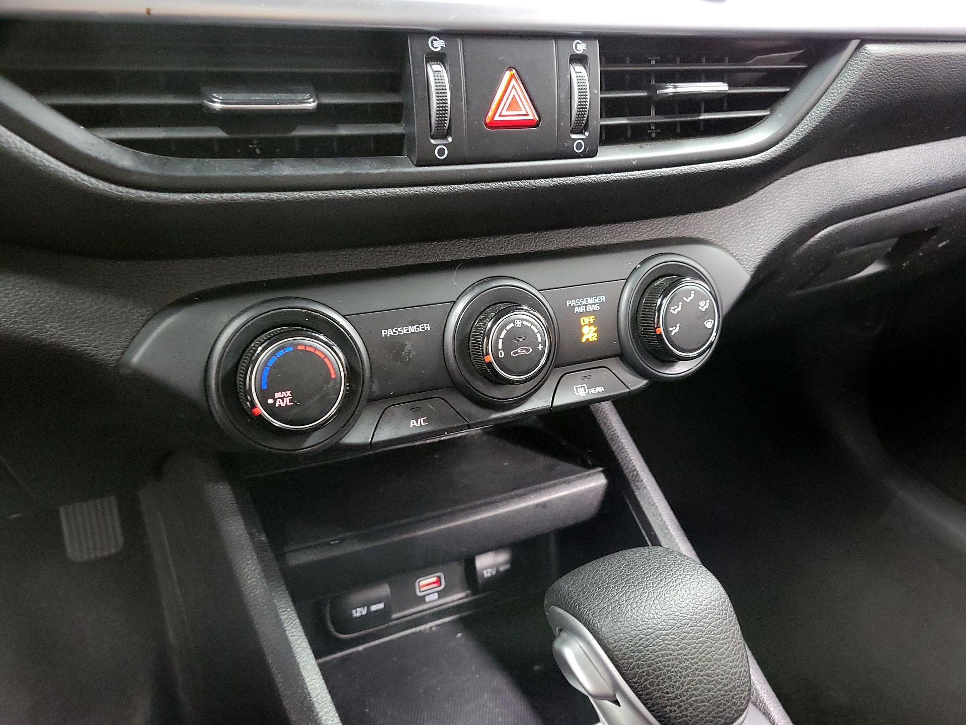 Thumbnail: 2023 Kia Forte - 13