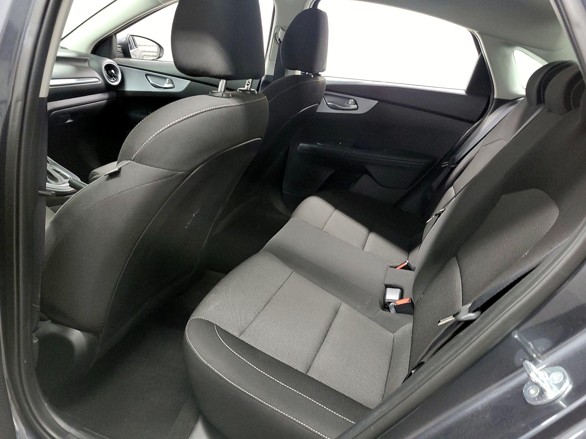 Thumbnail: 2023 Kia Forte - 15