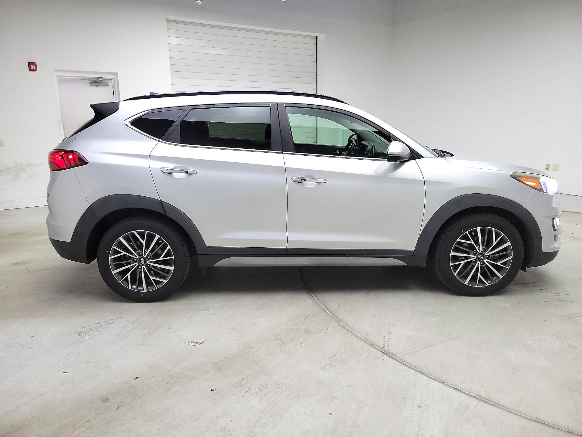 Thumbnail: 2019 Hyundai Tucson - 4
