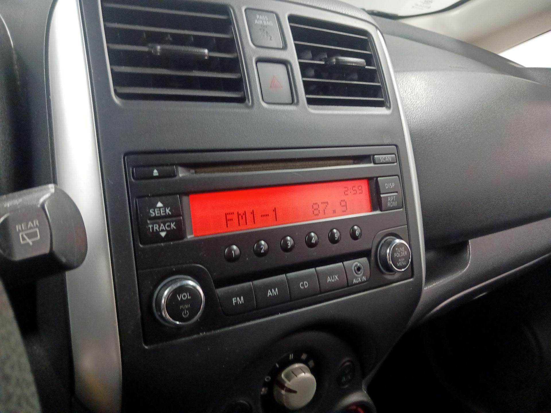 Thumbnail: 2014 Nissan Versa Note - 12