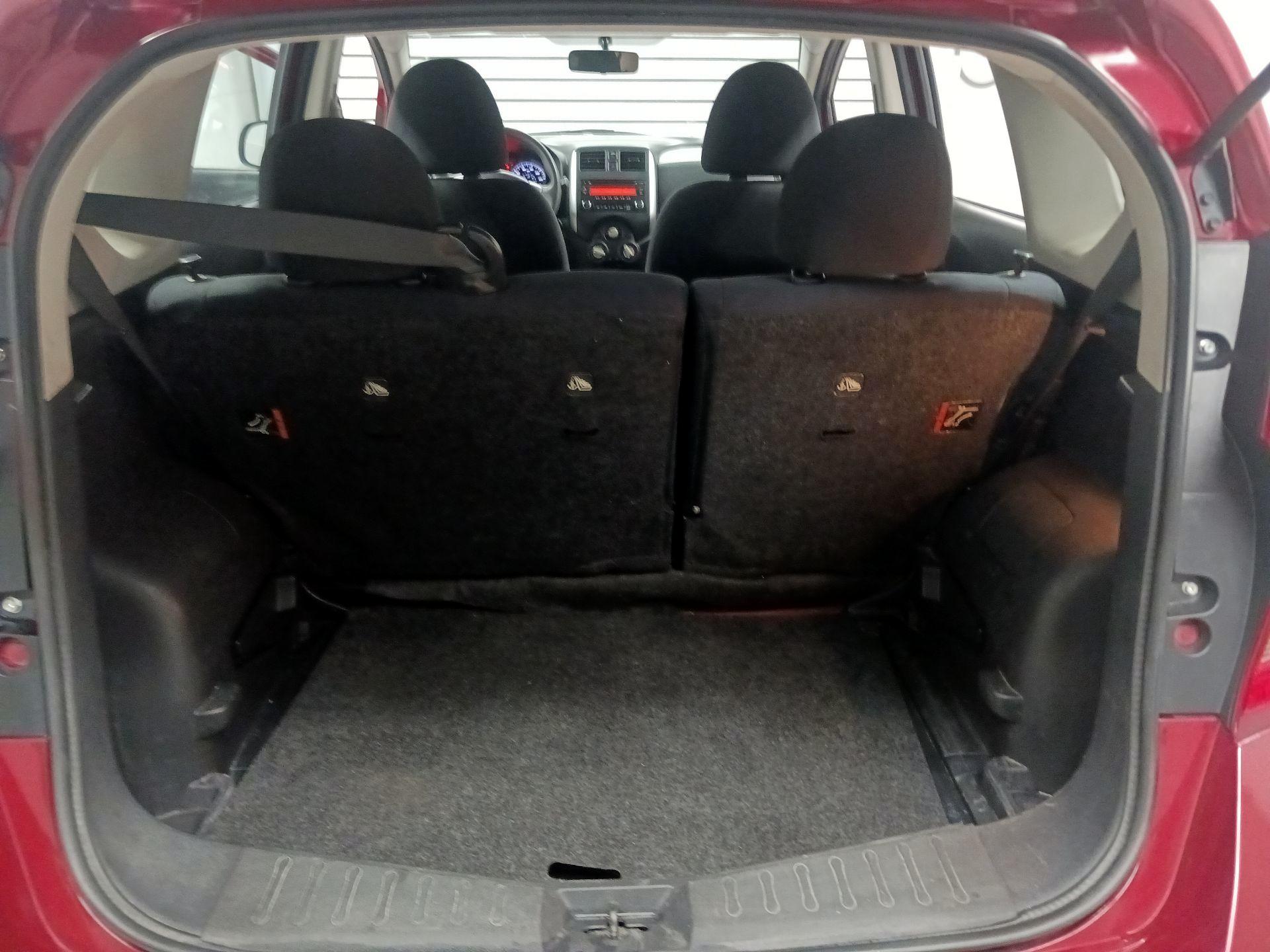 Thumbnail: 2014 Nissan Versa Note - 17