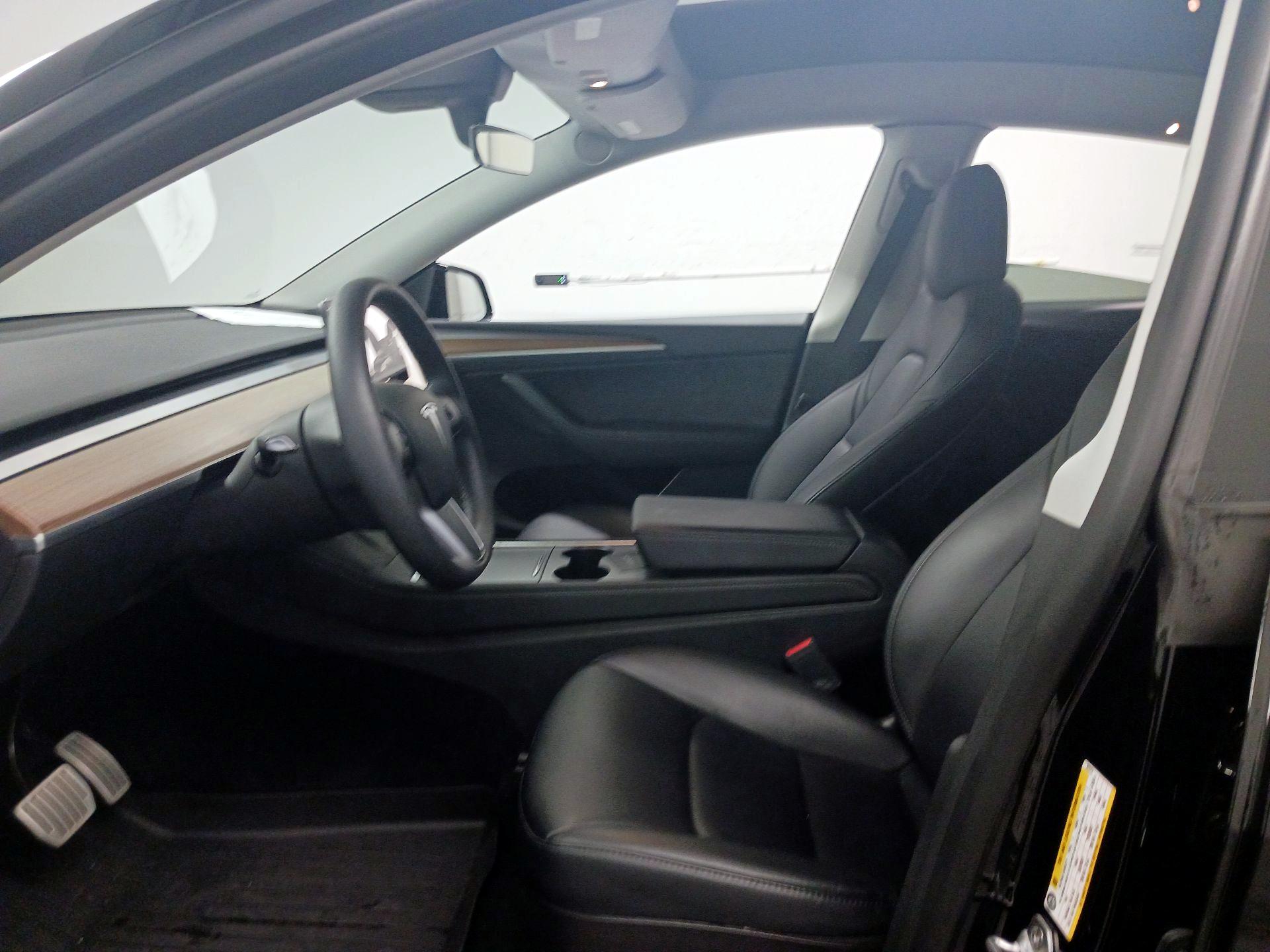 Thumbnail: 2023 Tesla Model Y - 9