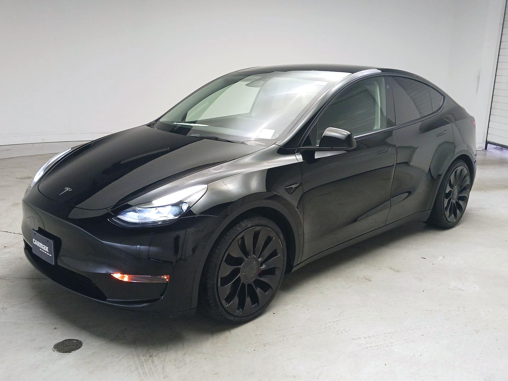 Thumbnail: 2023 Tesla Model Y - 3