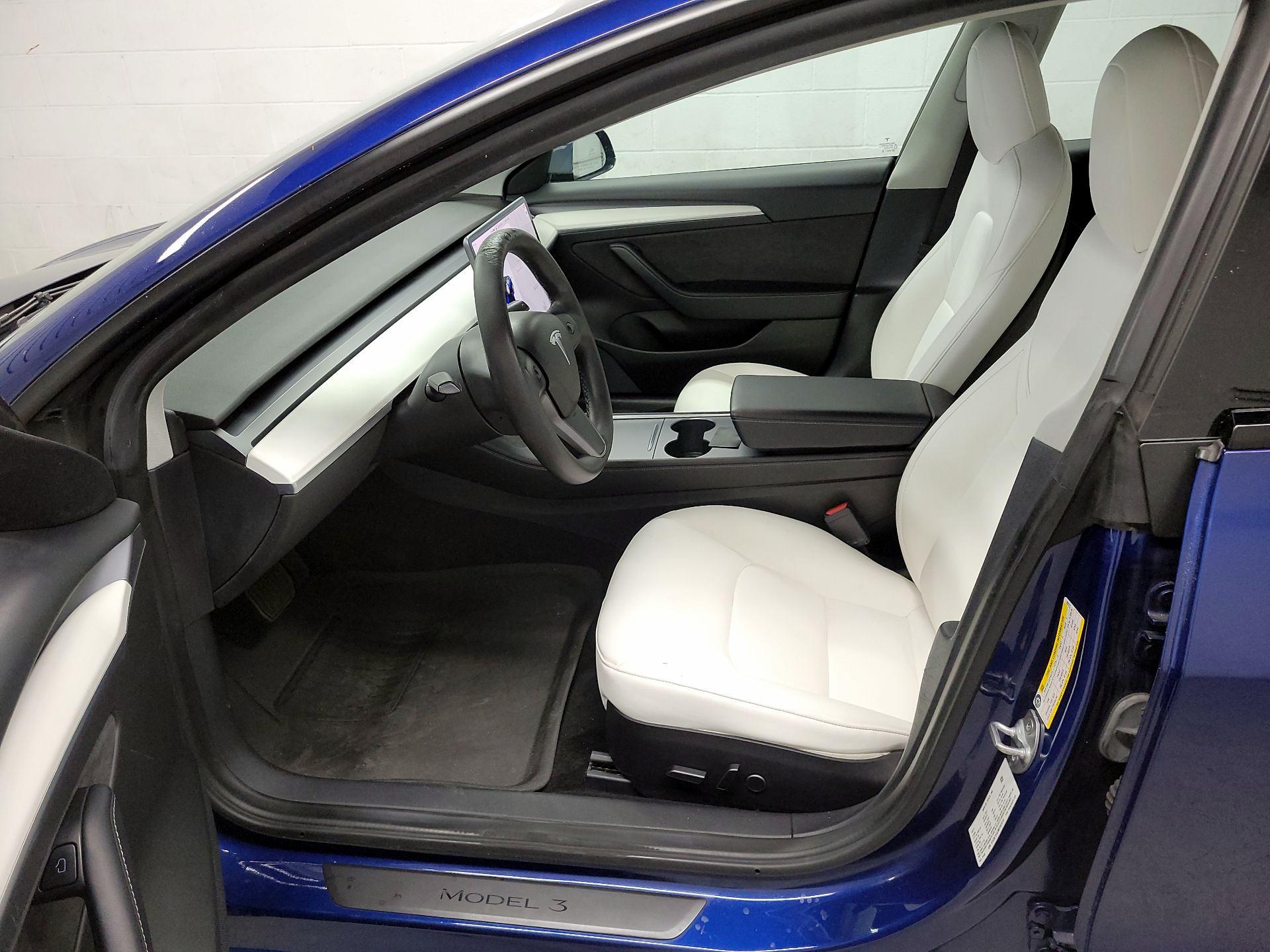 Thumbnail: 2021 Tesla Model 3 - 11