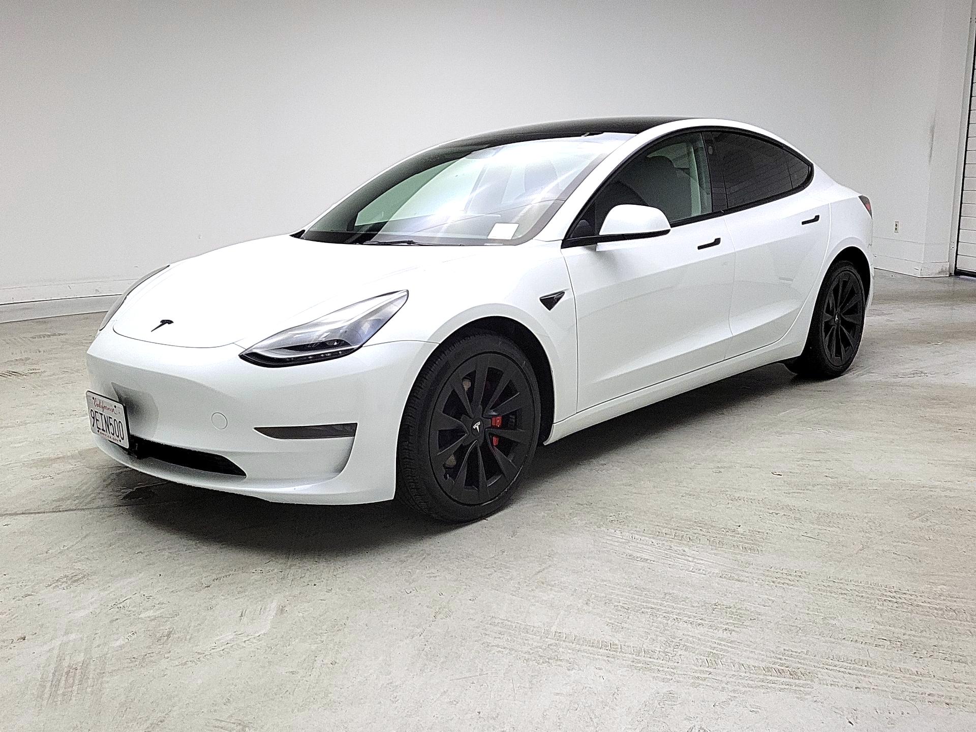 Thumbnail: 2023 Tesla Model 3 - 3