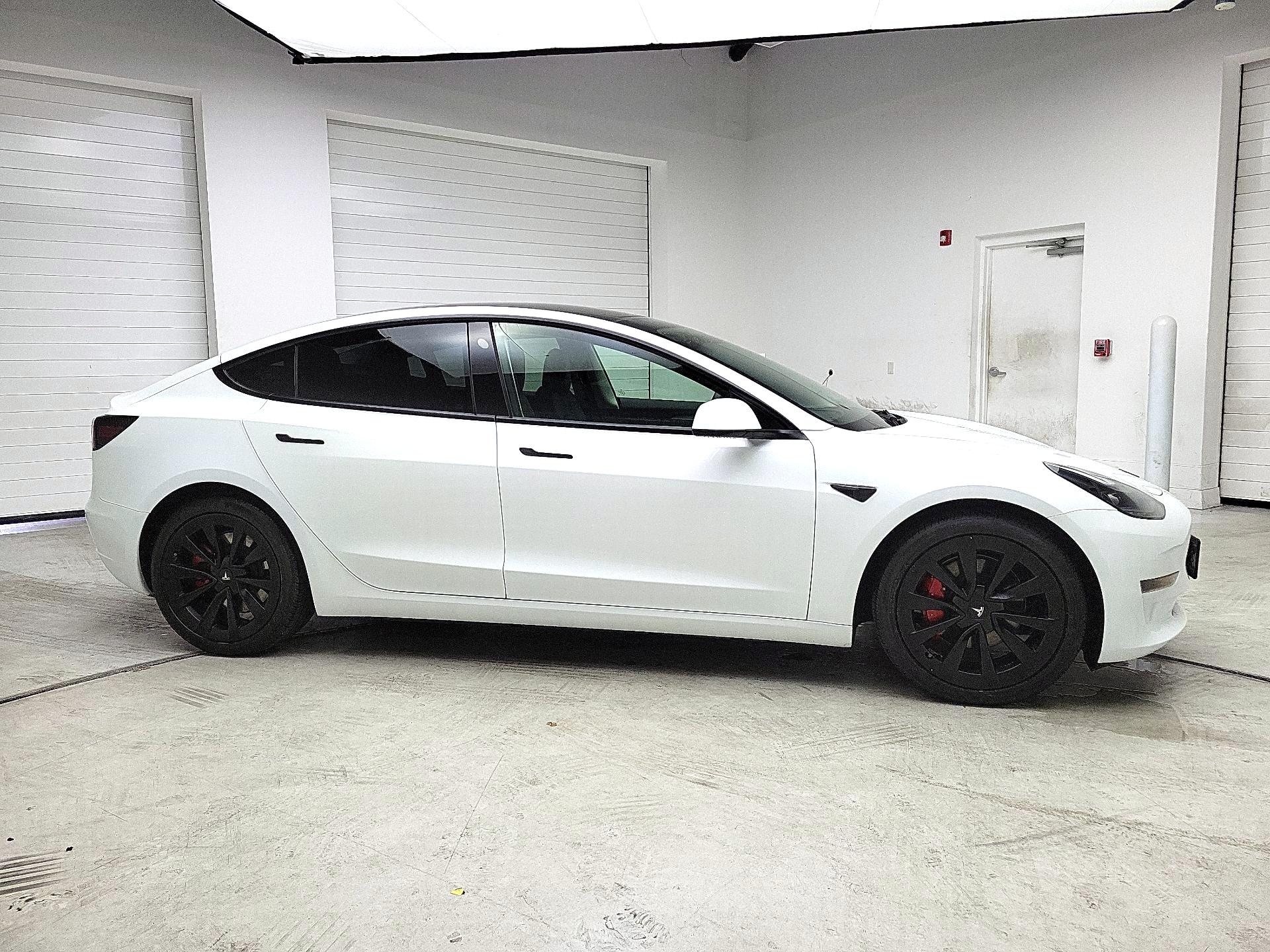 Thumbnail: 2023 Tesla Model 3 - 4