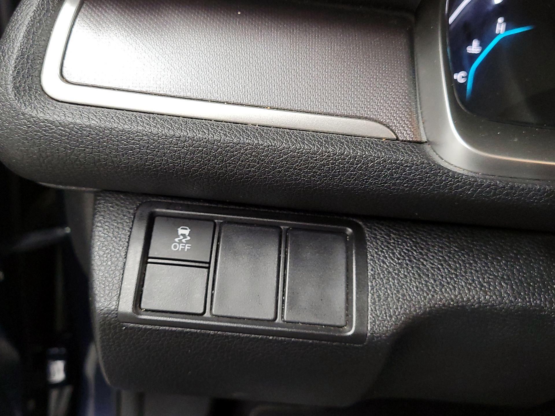 Thumbnail: 2016 Honda Civic - 11