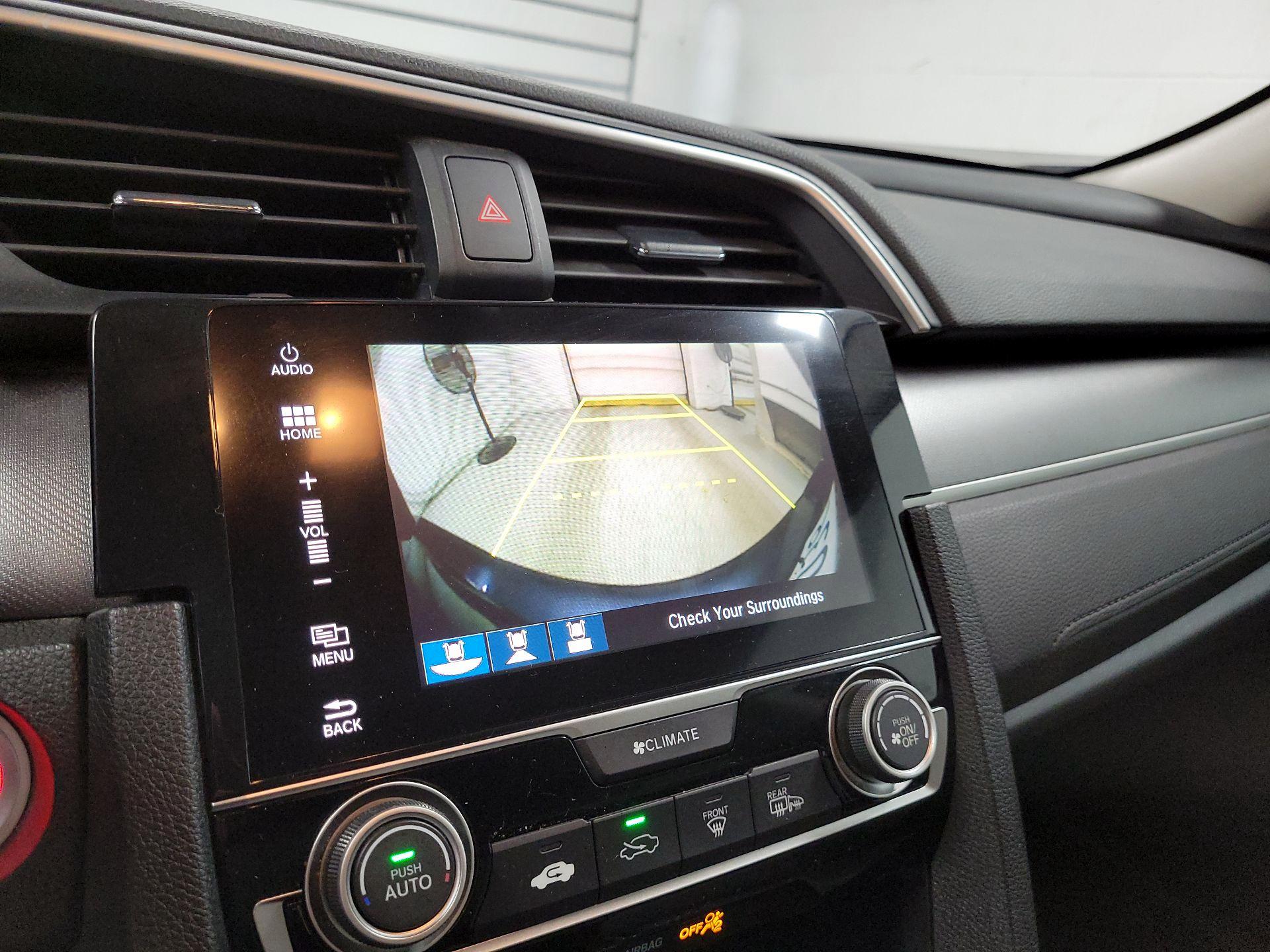 Thumbnail: 2016 Honda Civic - 12