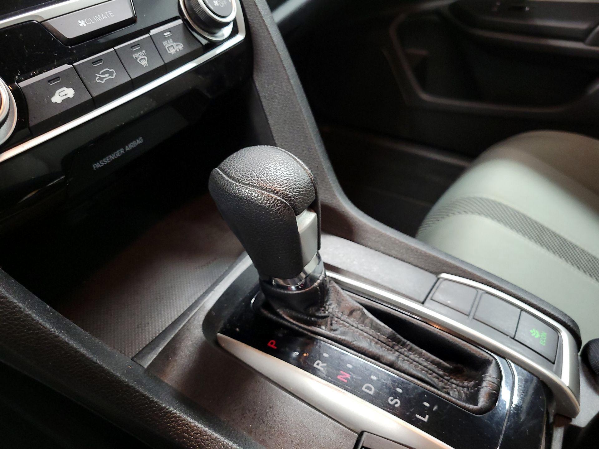 Thumbnail: 2016 Honda Civic - 15