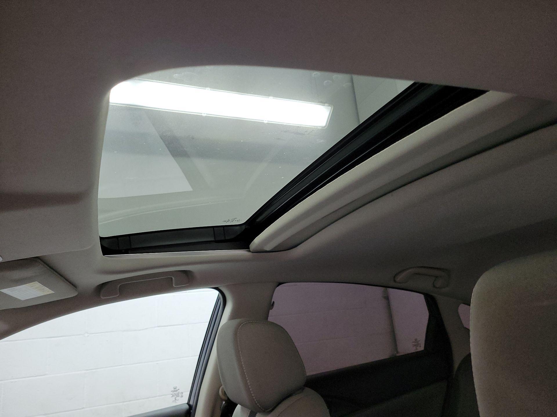 Thumbnail: 2016 Honda Civic - 17