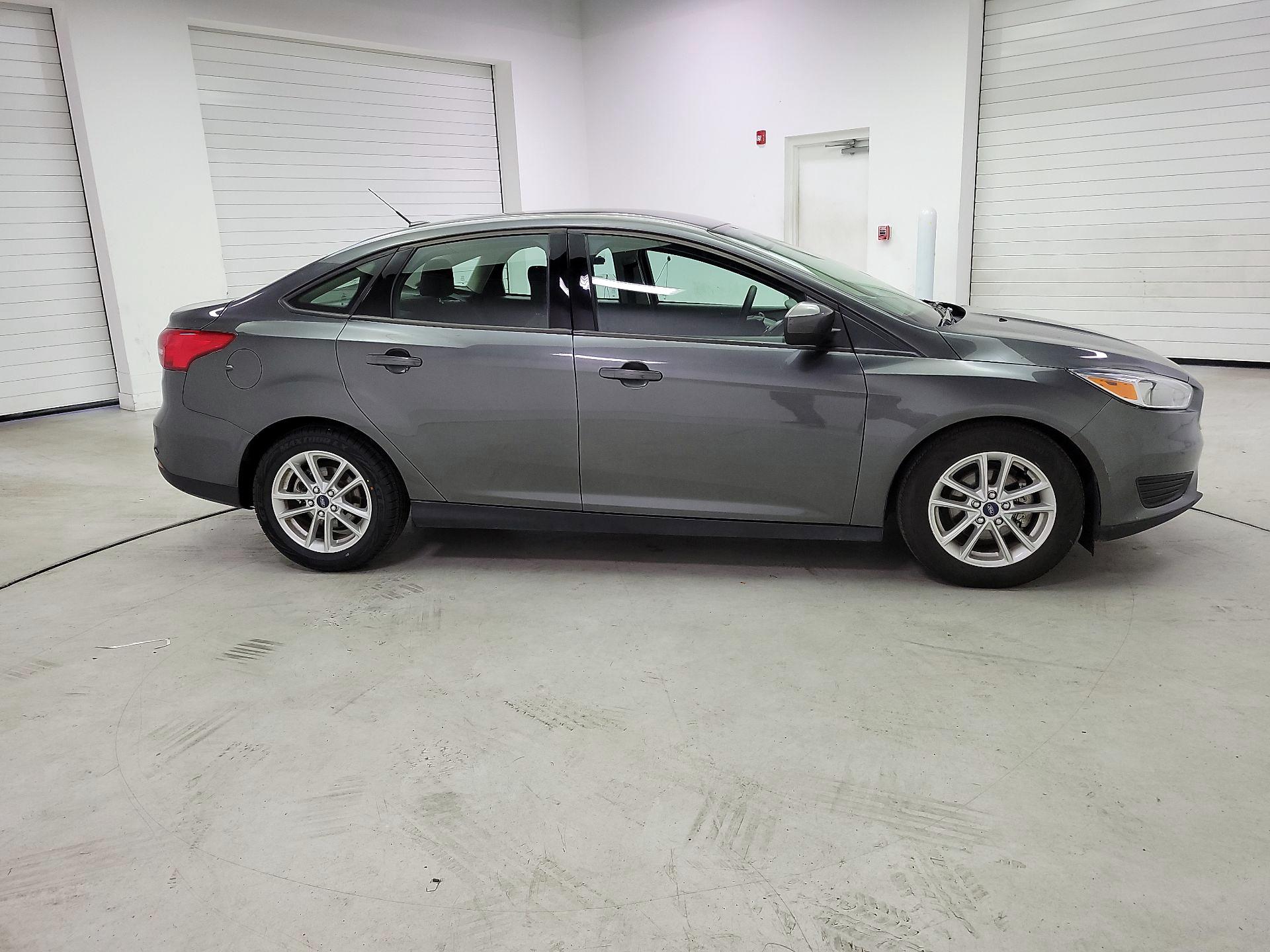 Thumbnail: 2018 Ford Focus - 4